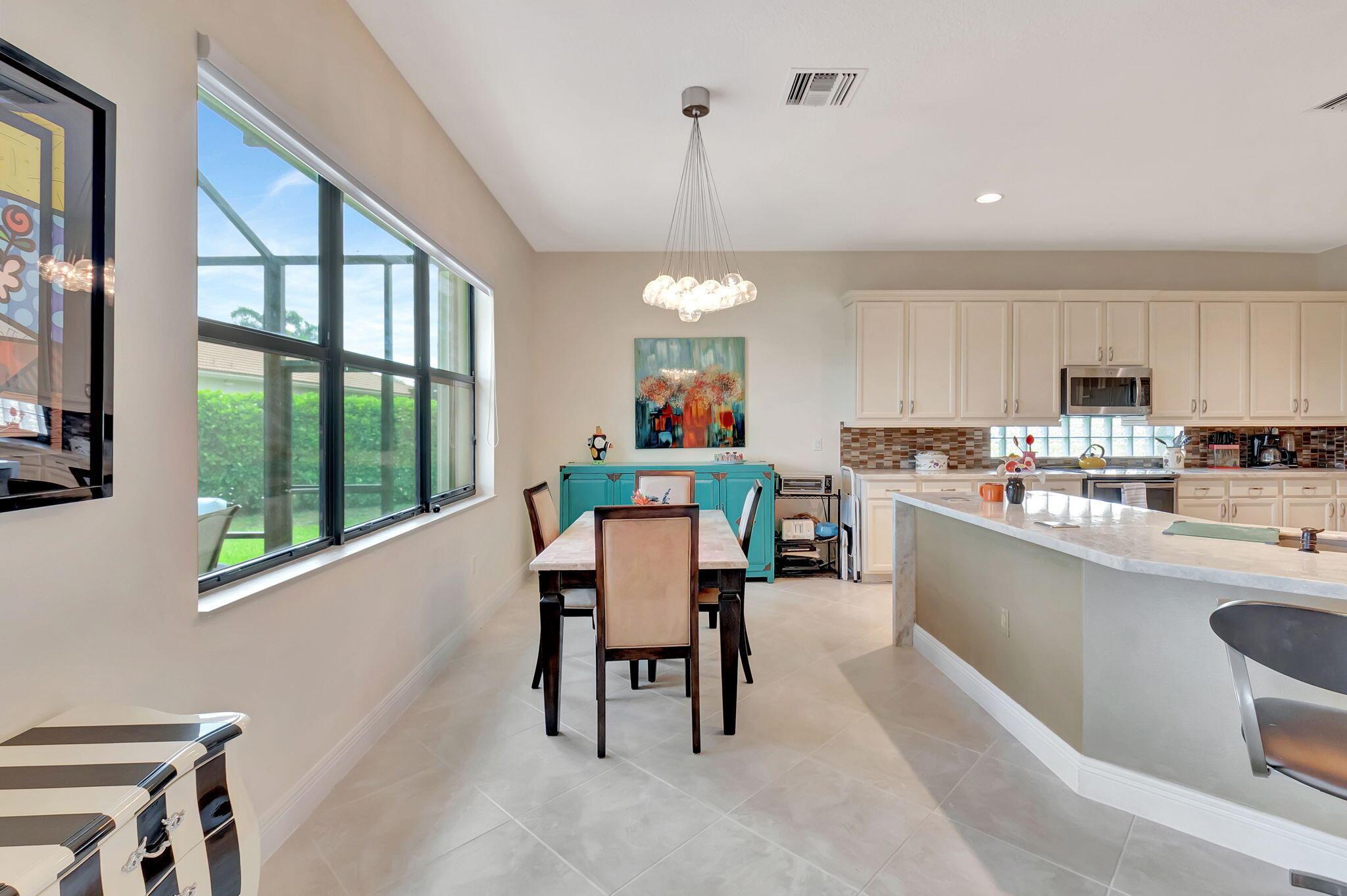 9435 Isles Cay Drive