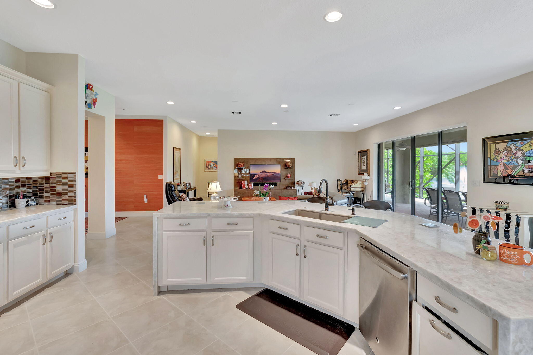 9435 Isles Cay Drive