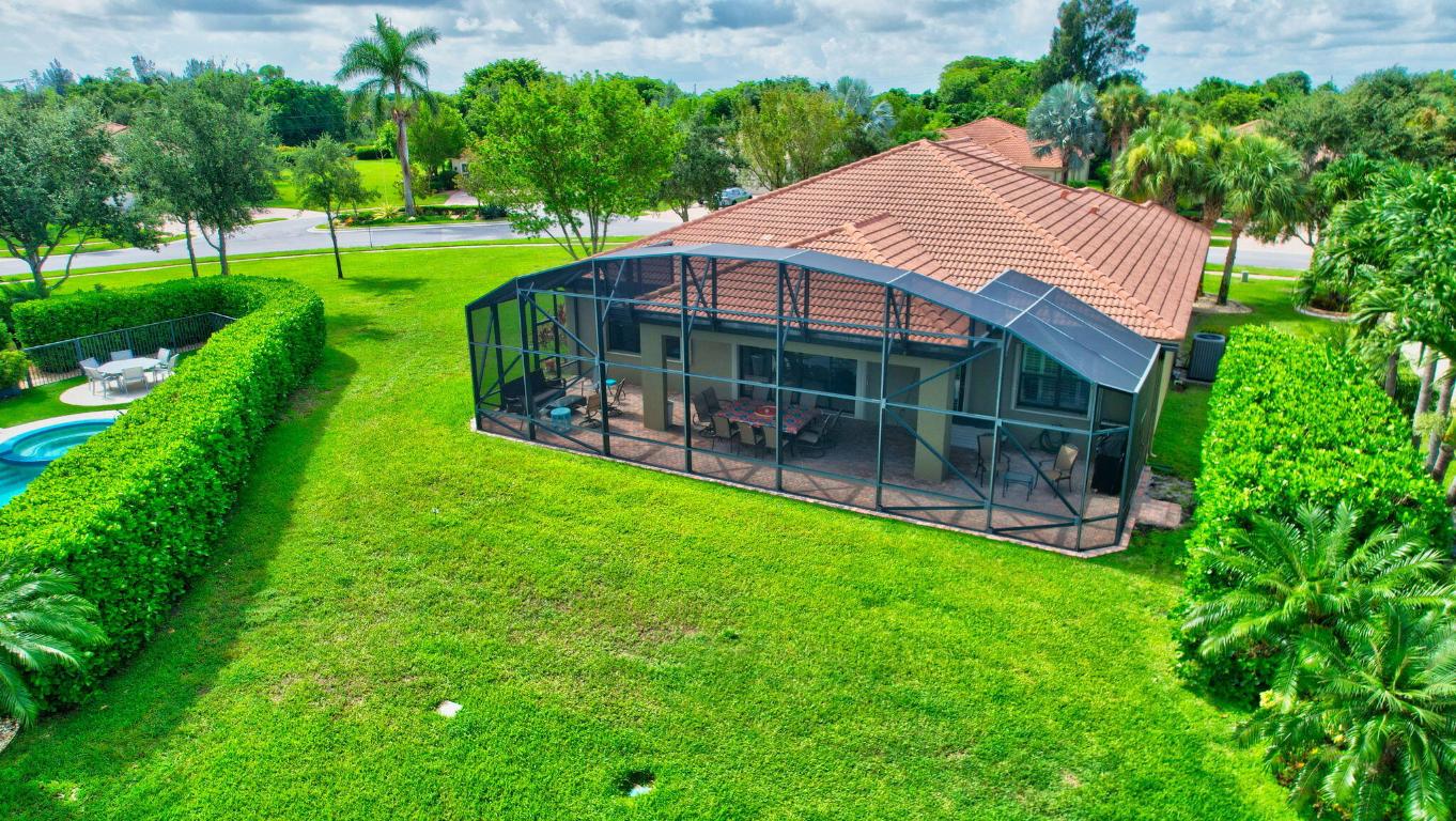 9435 Isles Cay Drive