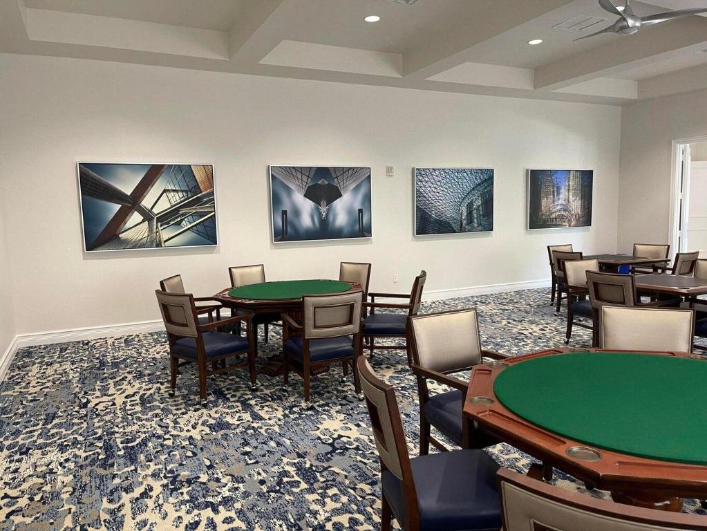 9435 Isles Cay Drive