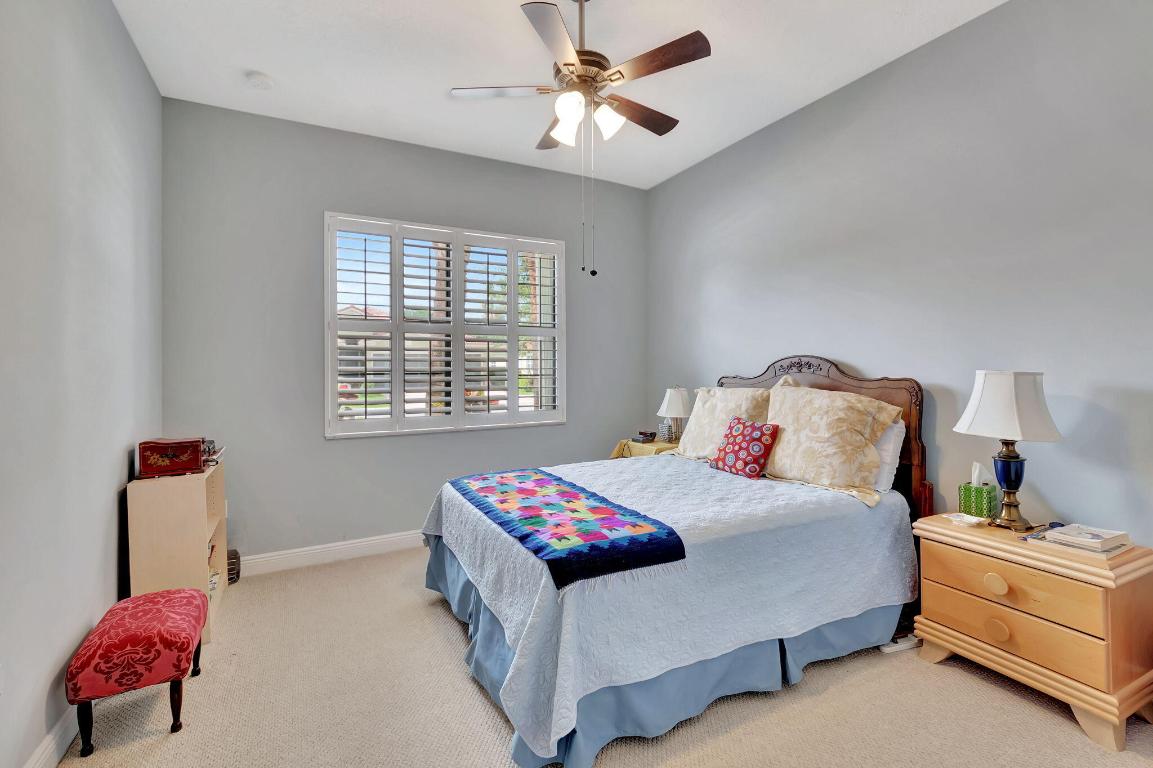 9435 Isles Cay Drive