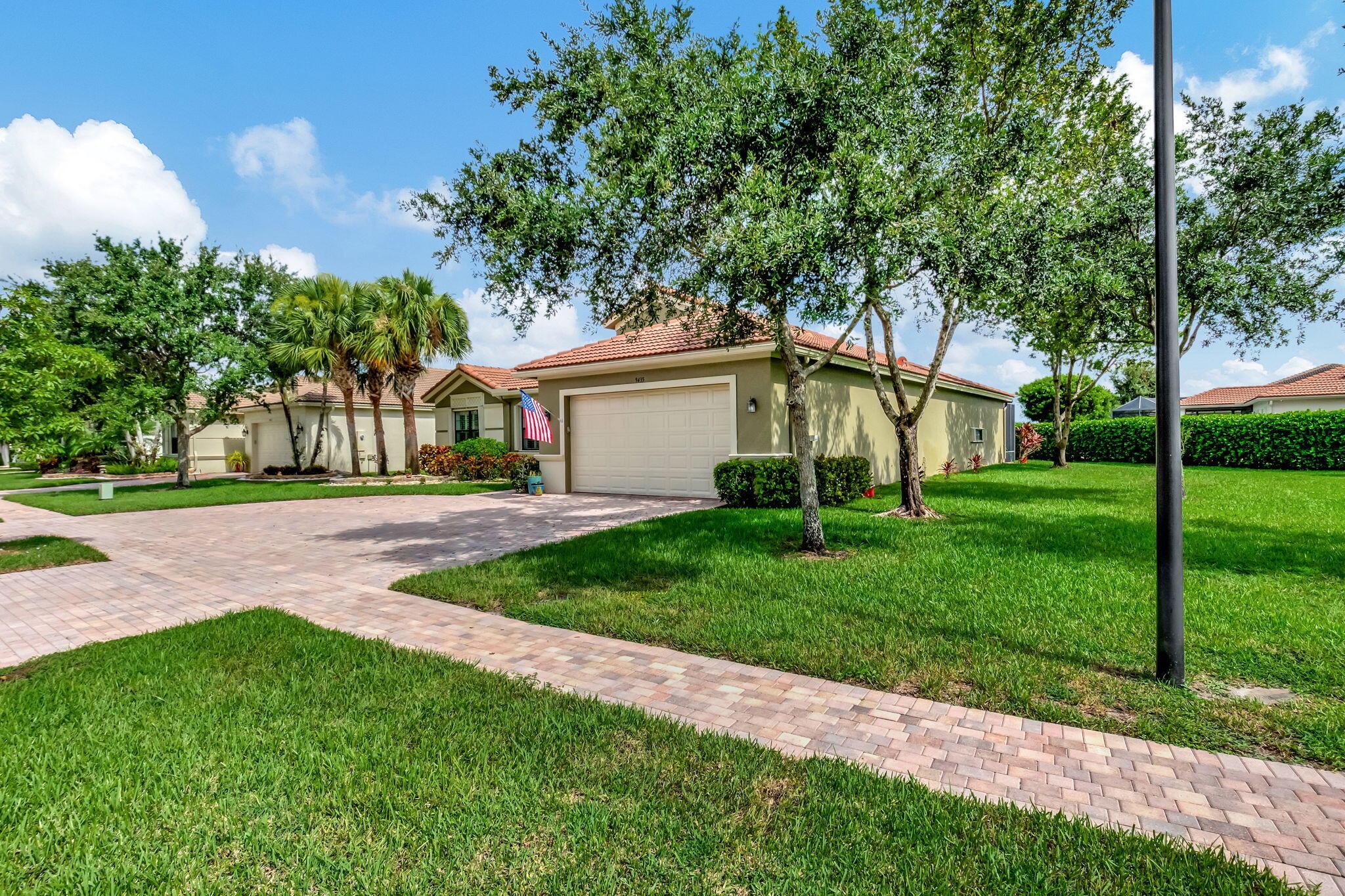 9435 Isles Cay Drive