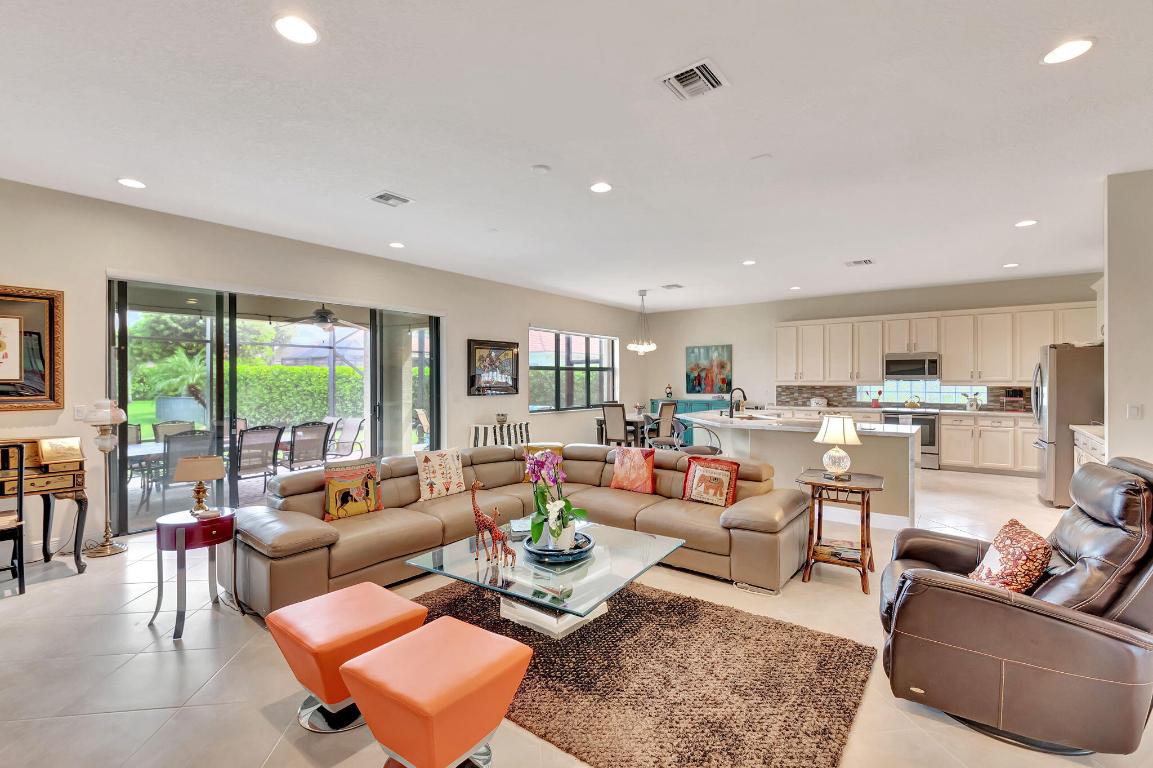 9435 Isles Cay Drive