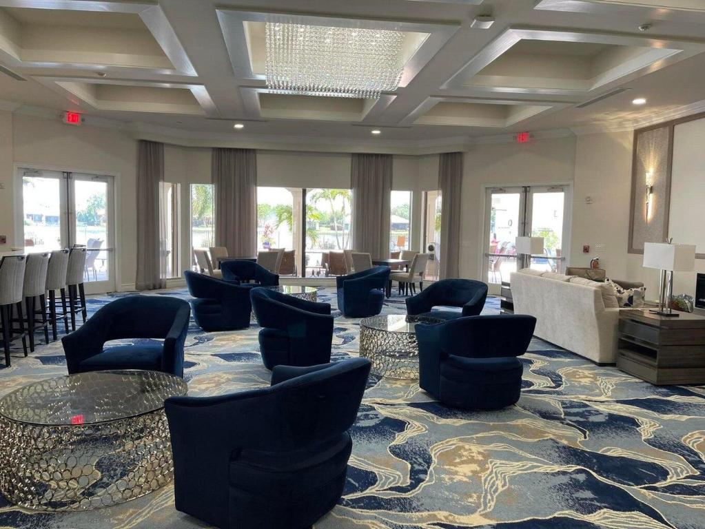 9435 Isles Cay Drive