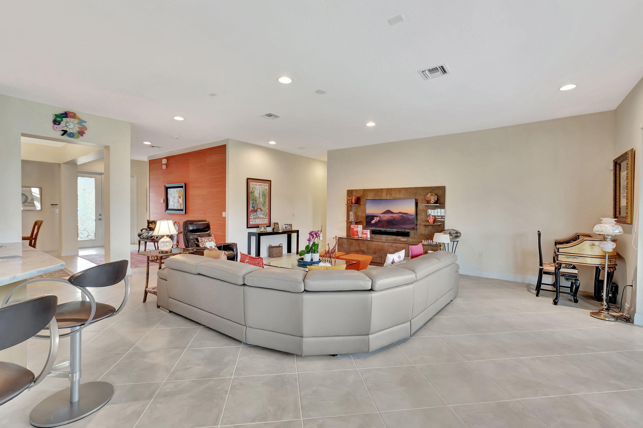 9435 Isles Cay Drive