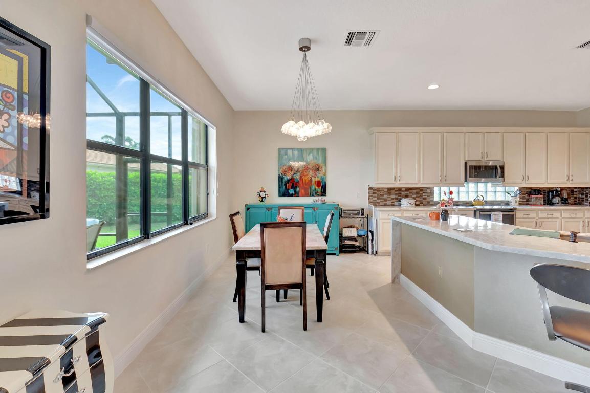 9435 Isles Cay Drive