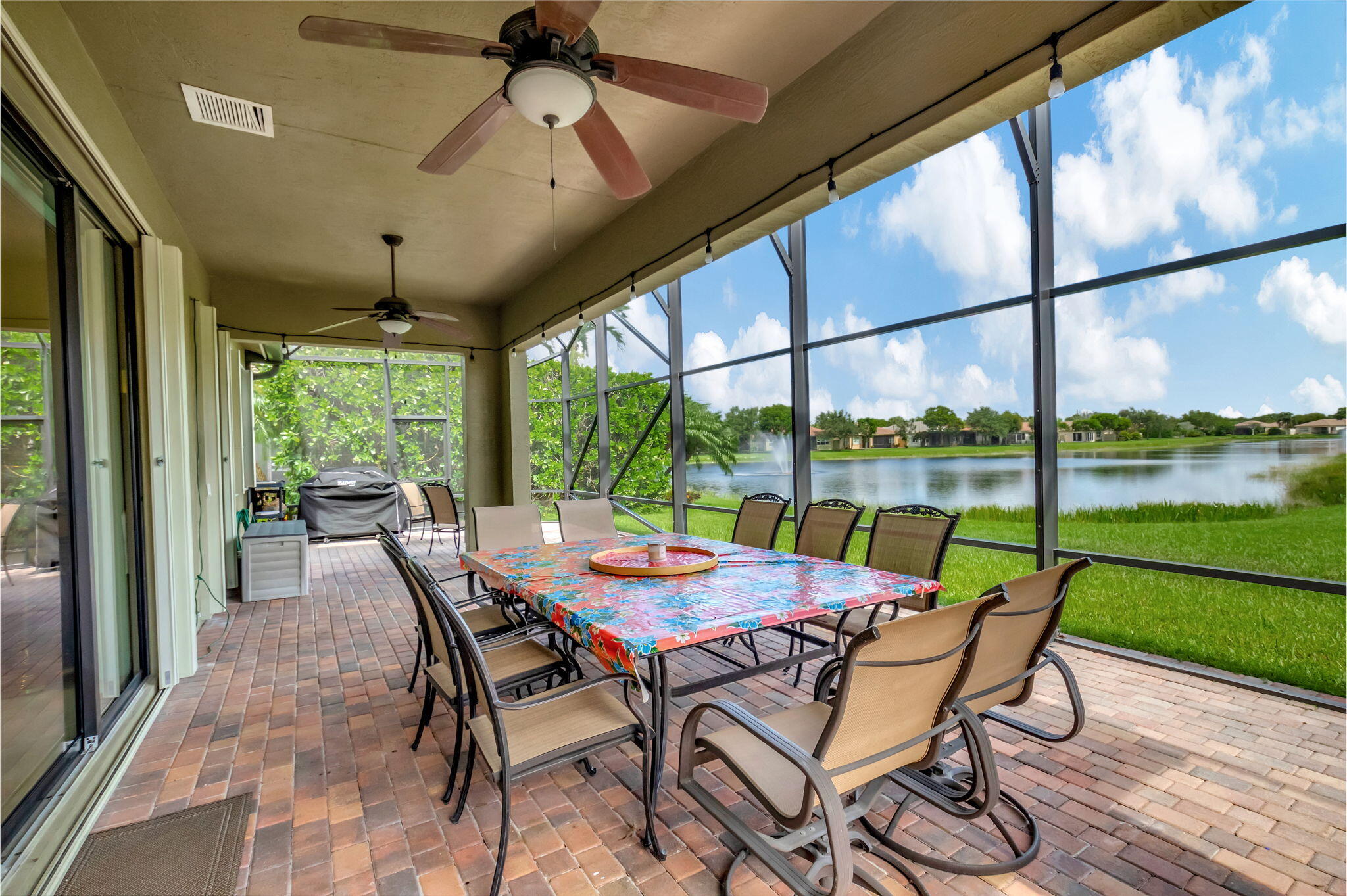 9435 Isles Cay Drive