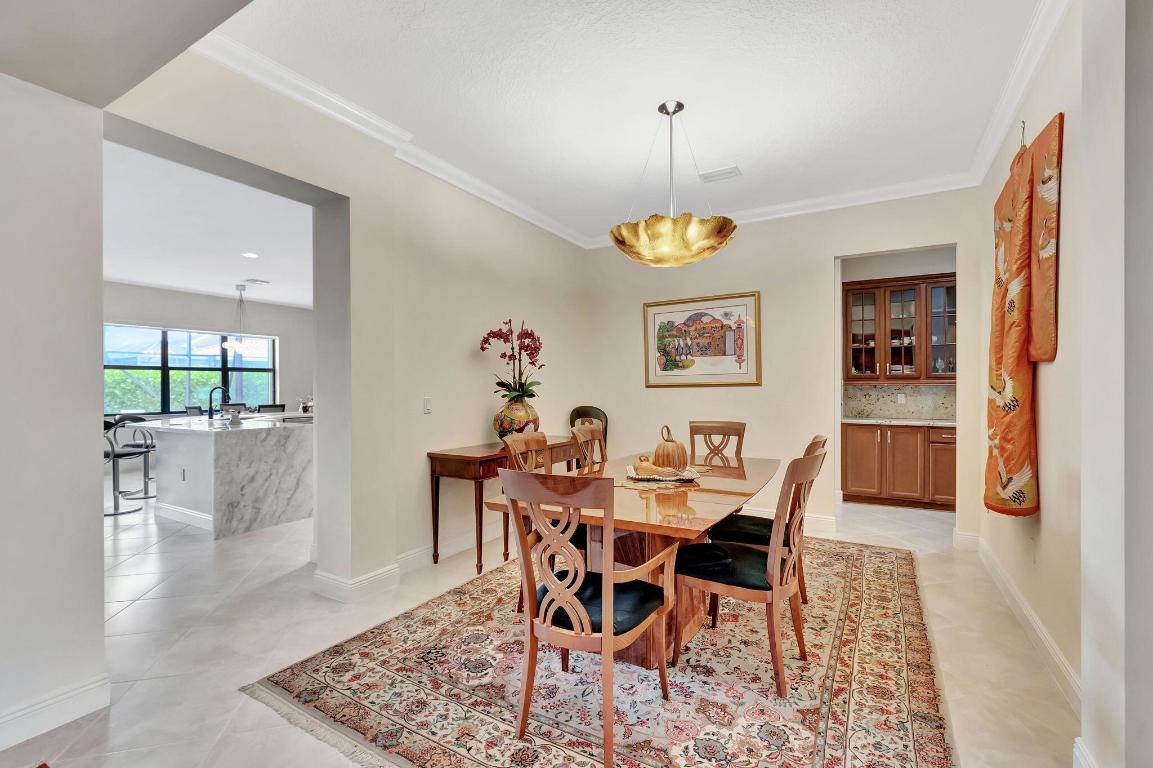 9435 Isles Cay Drive