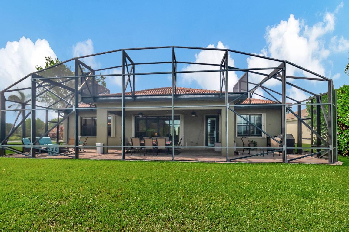 9435 Isles Cay Drive