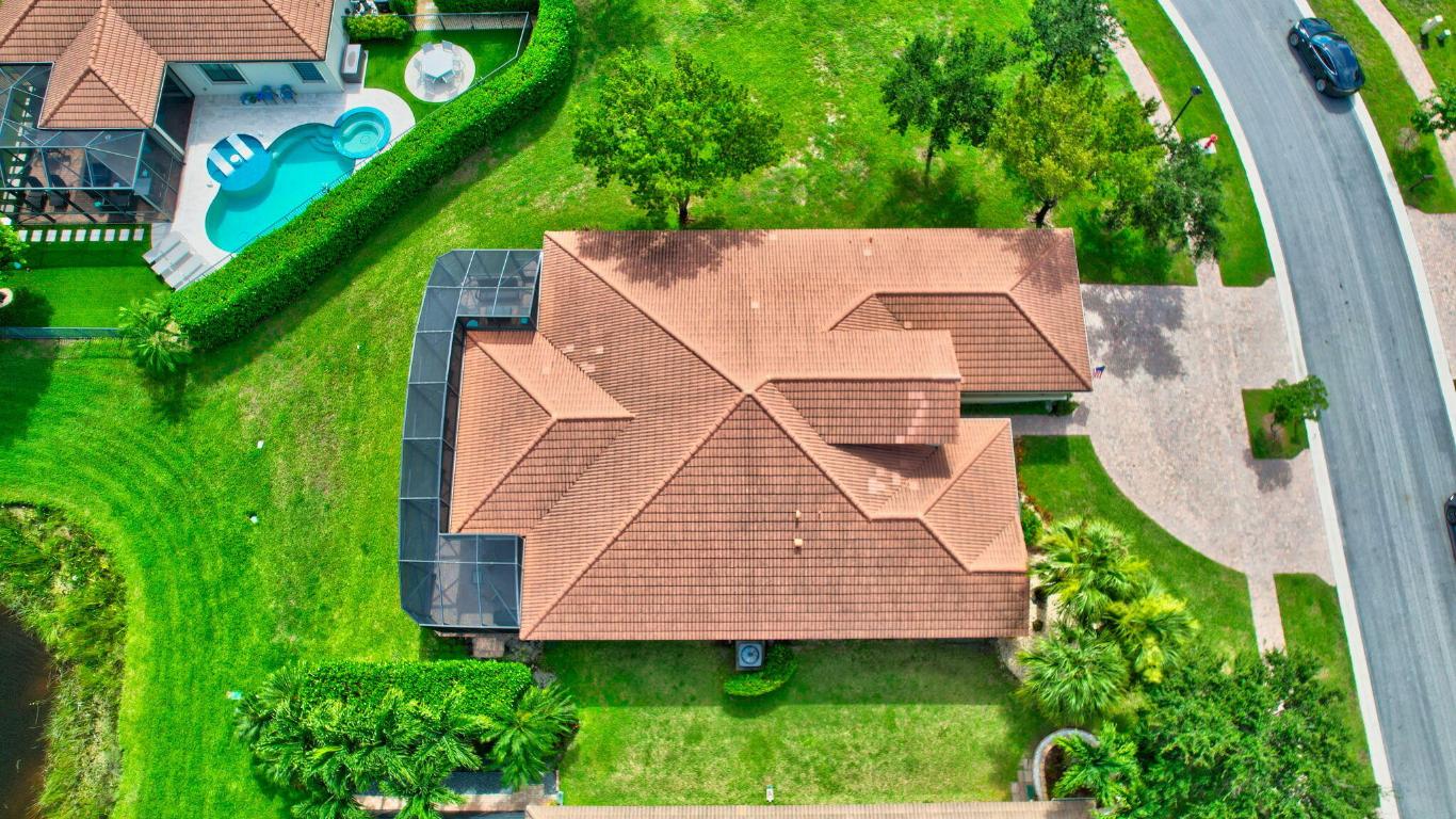 9435 Isles Cay Drive