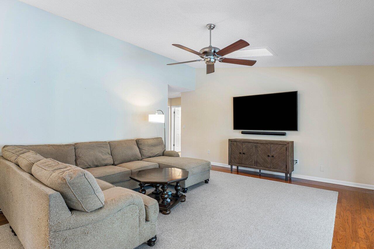 20821 Ramita Trail