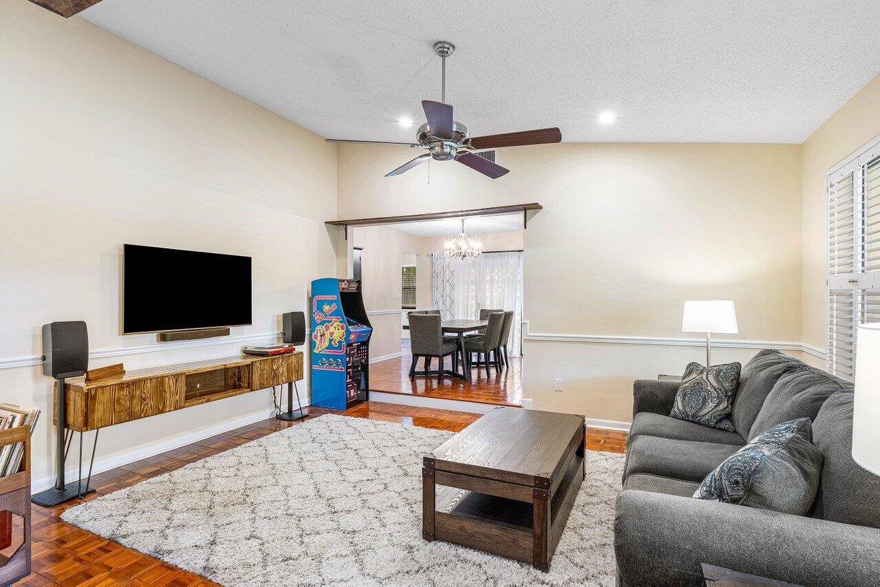20821 Ramita Trail