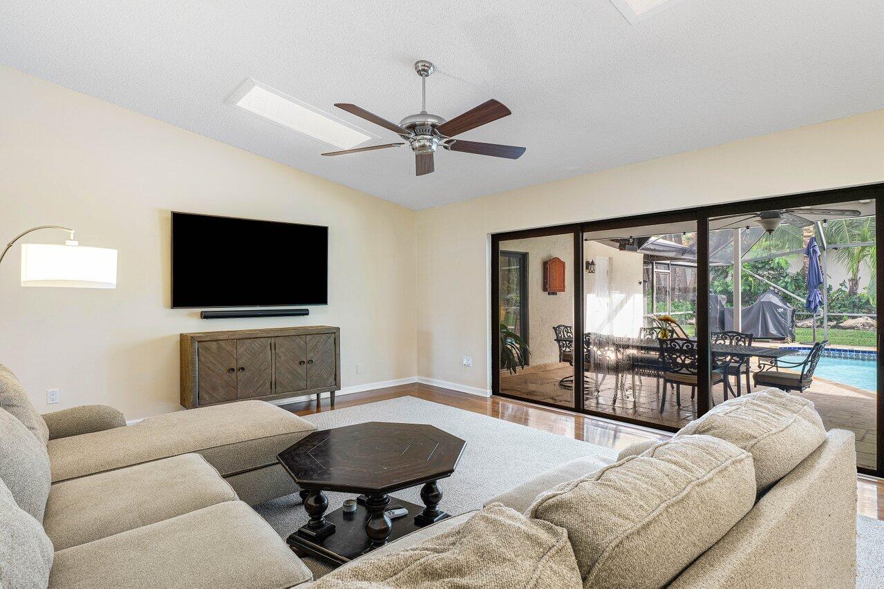 20821 Ramita Trail