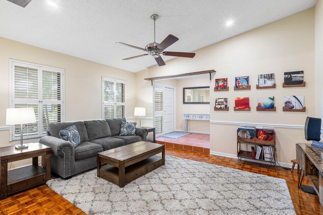 20821 Ramita Trail