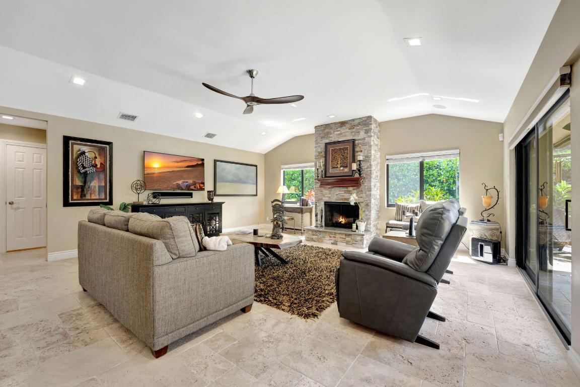 3070 Equestrian Drive