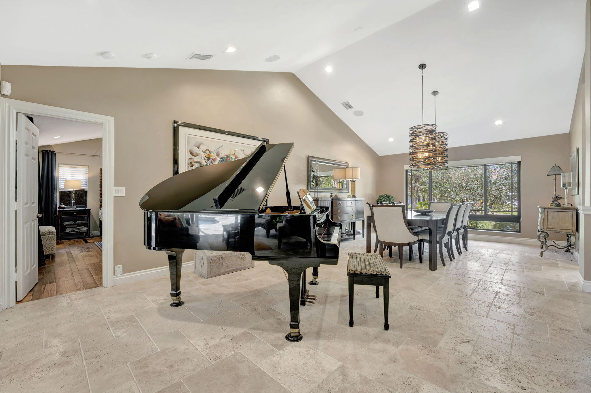 3070 Equestrian Drive