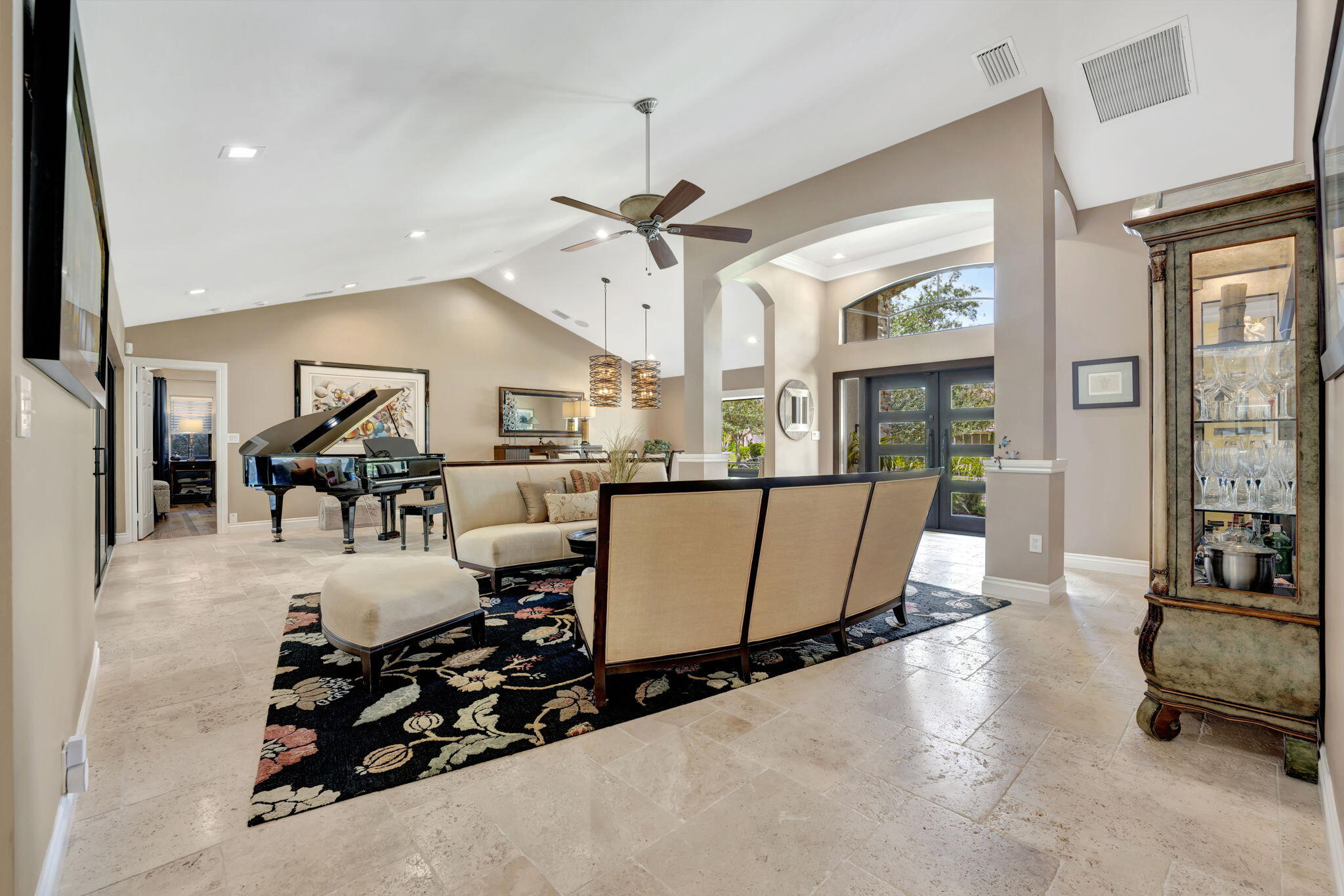 3070 Equestrian Drive