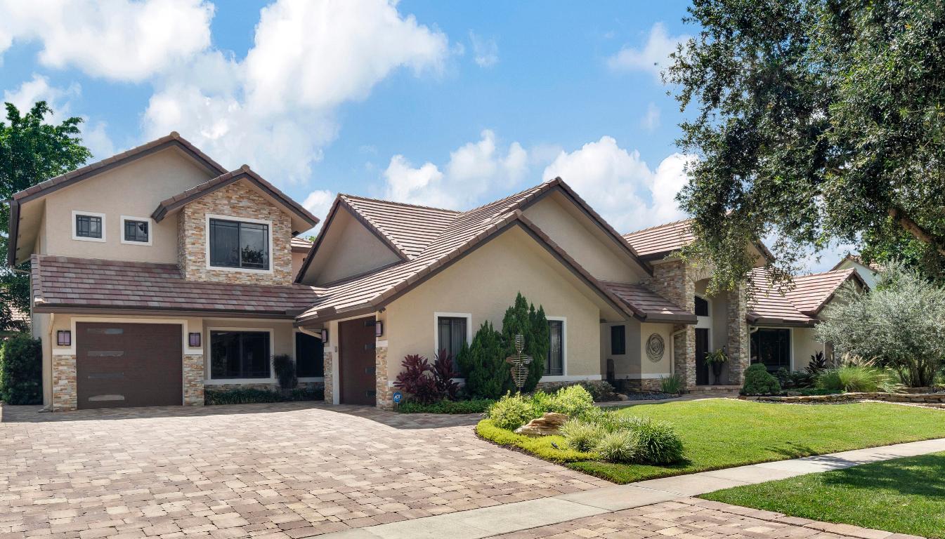 3070 Equestrian Drive