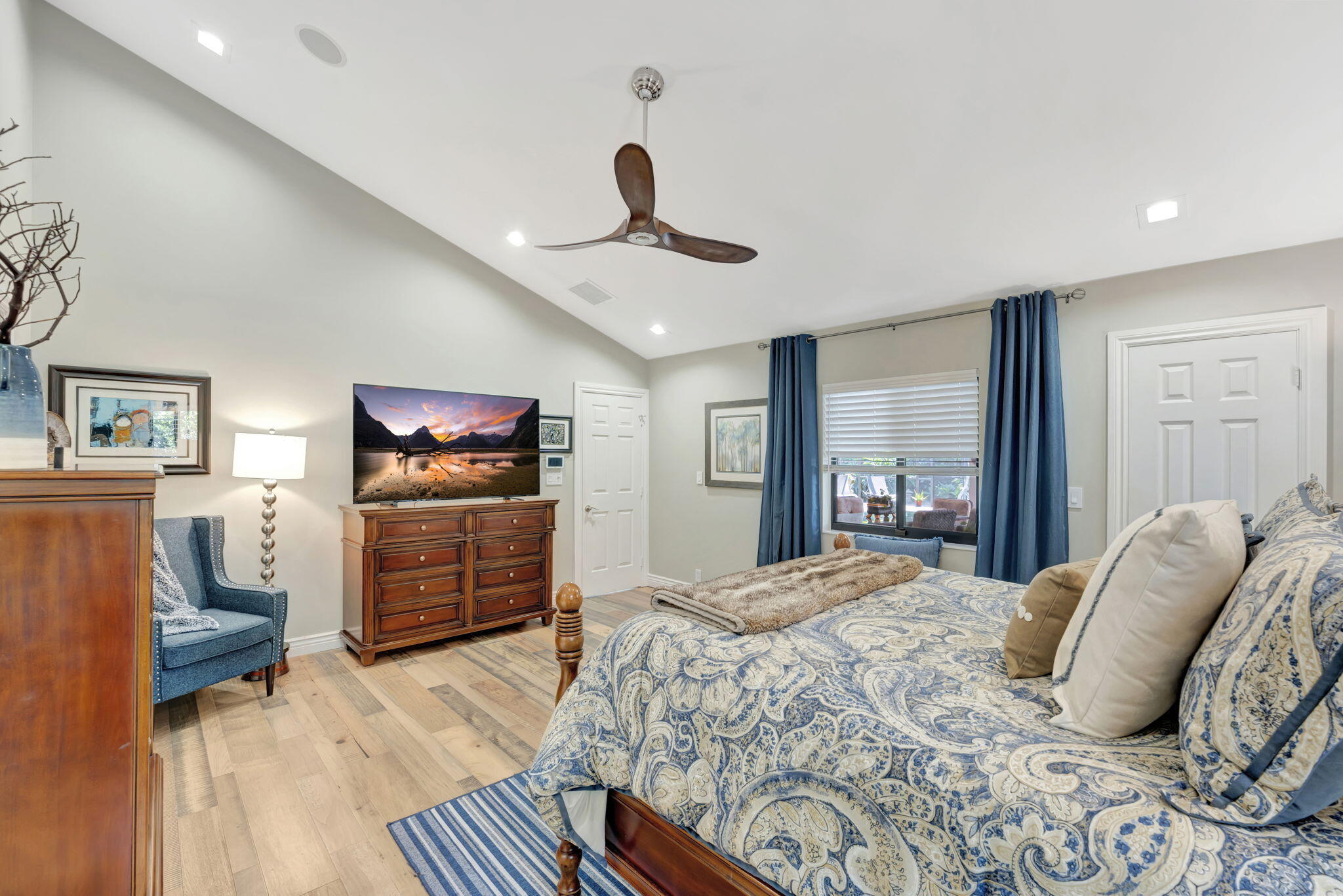 3070 Equestrian Drive