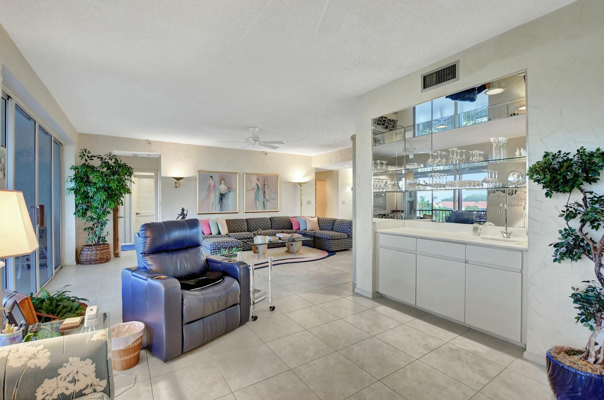 17031 Boca Club Boulevard 103a