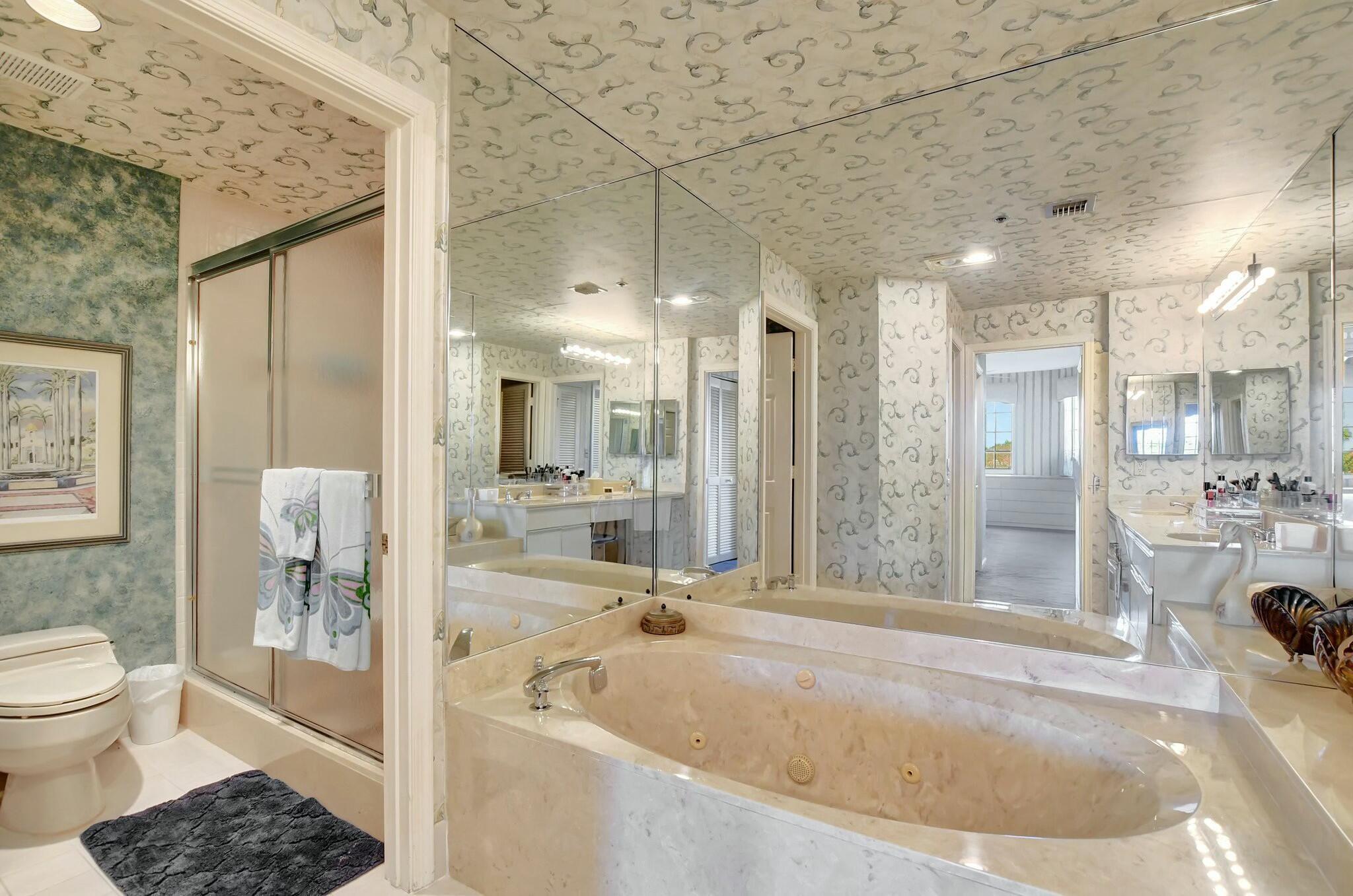 17031 Boca Club Boulevard 103a