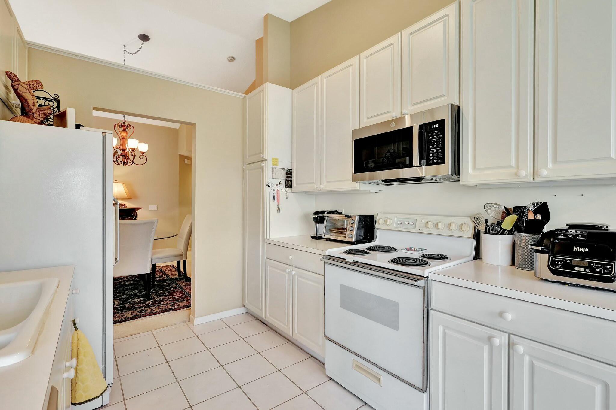 17051 Emile Street 7