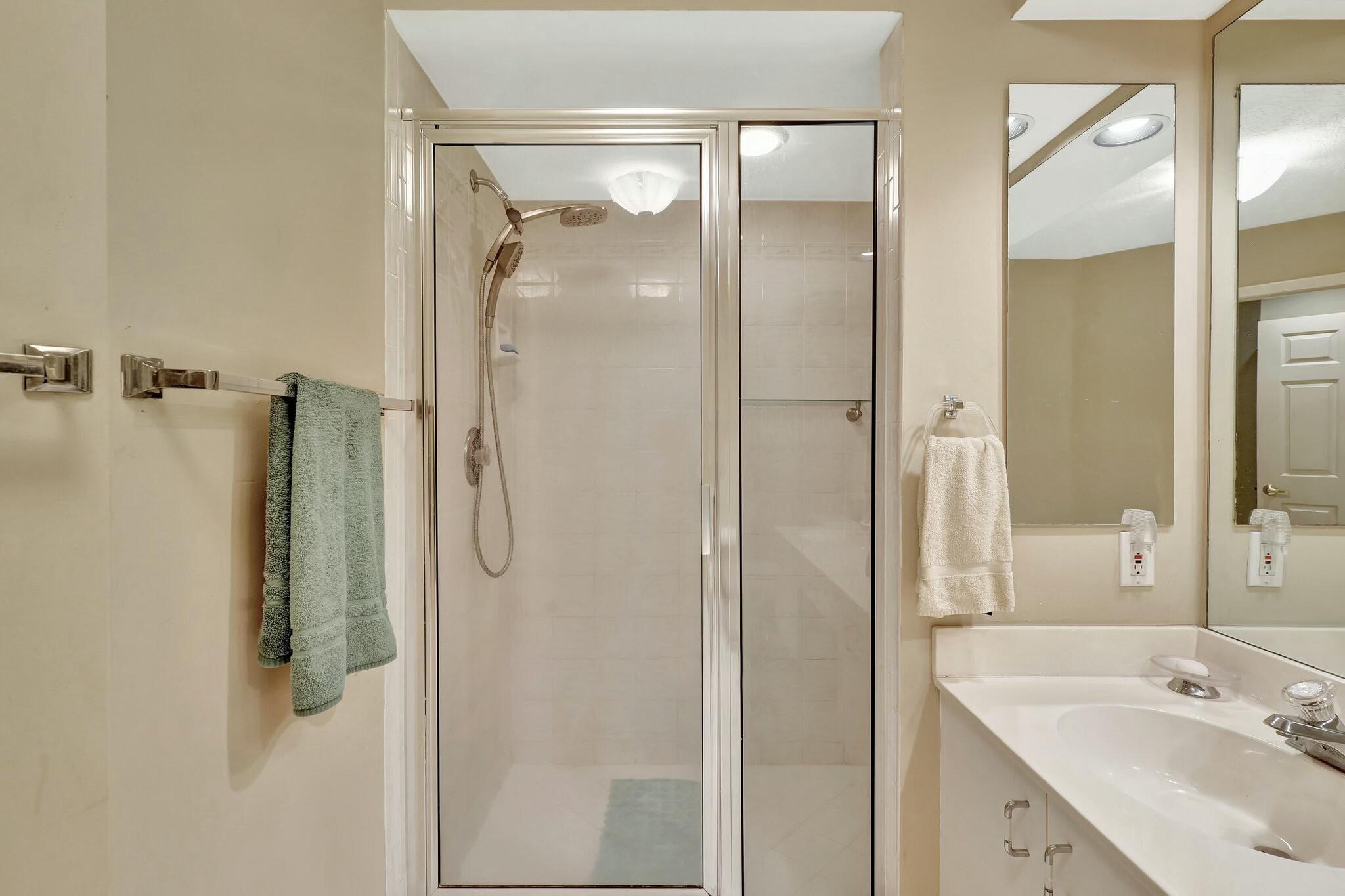 17051 Emile Street 7