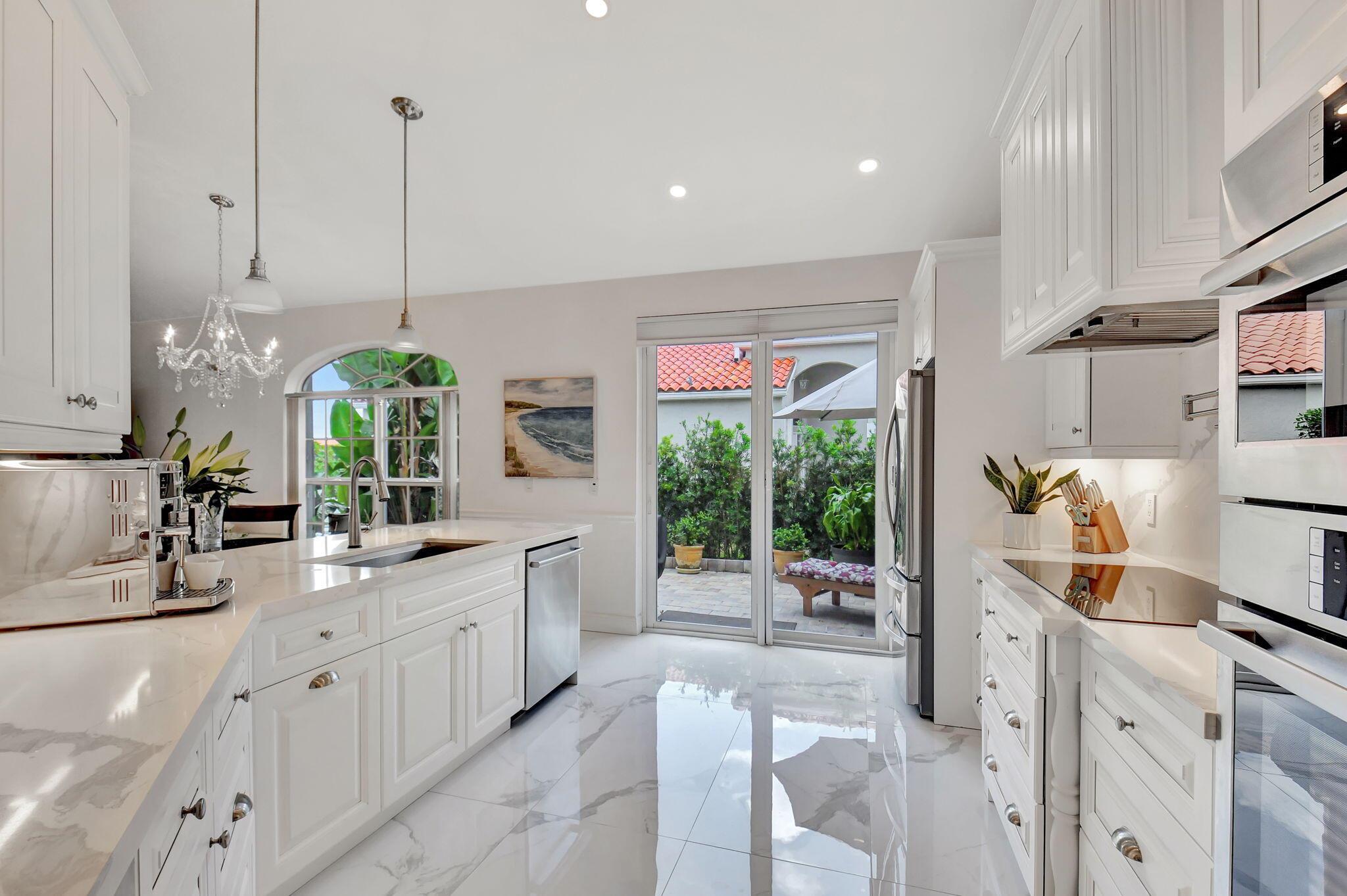 17352 Antigua Point Way