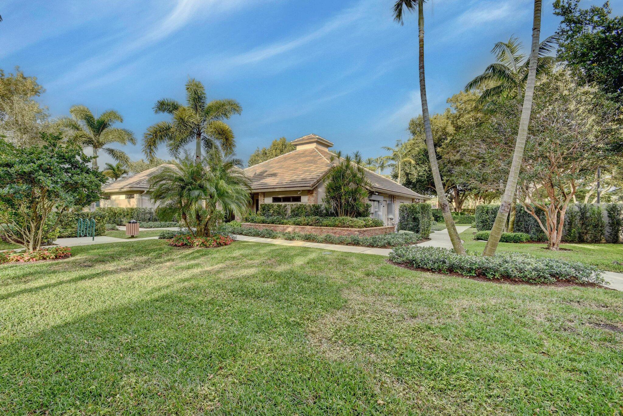 3765 Canterbury Court