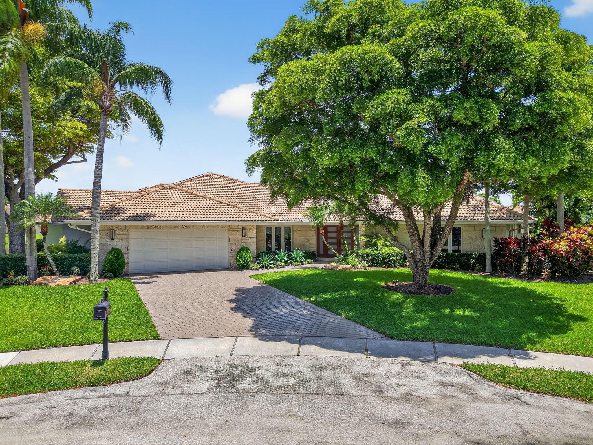 3765 Canterbury Court