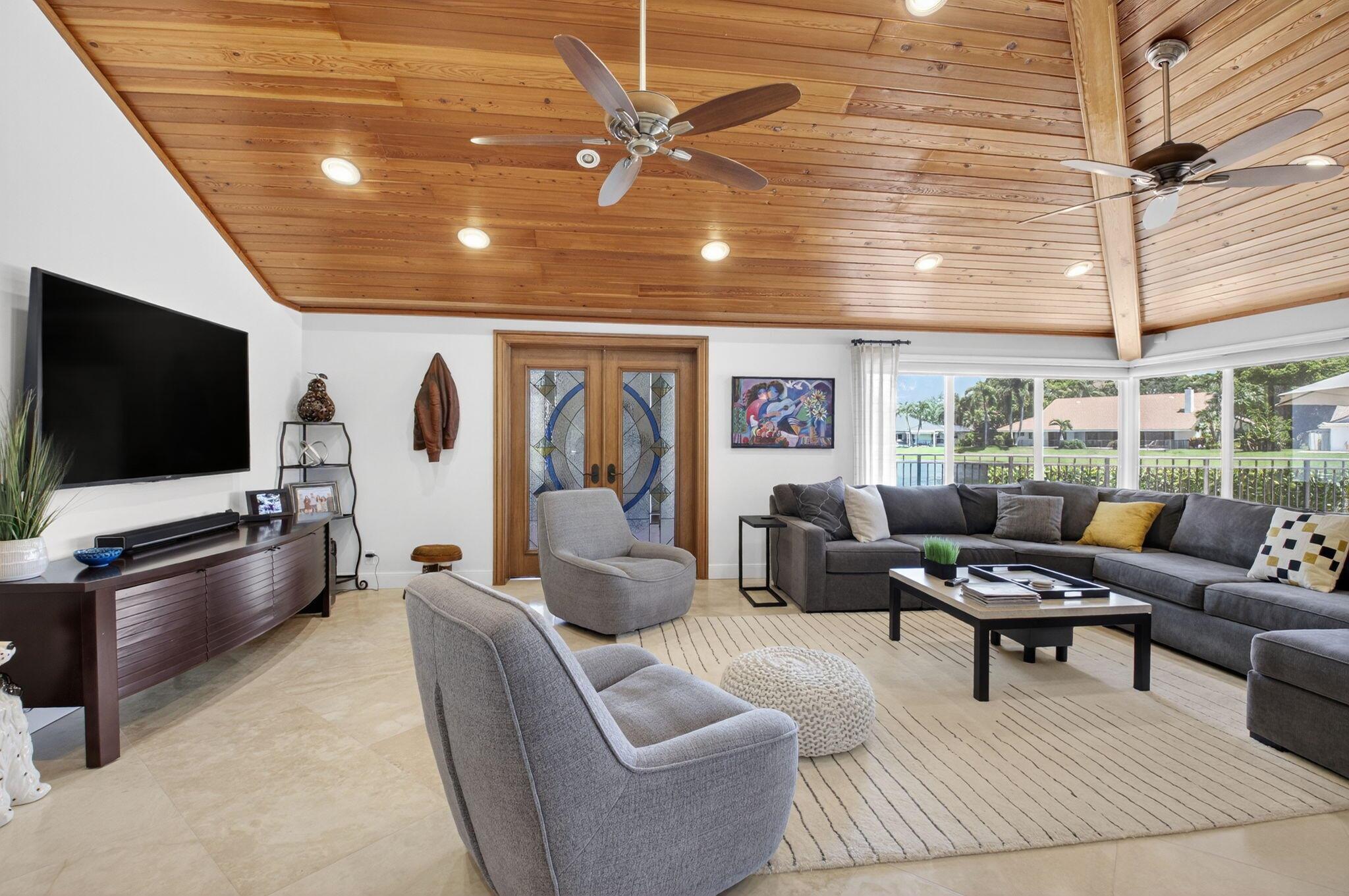3765 Canterbury Court