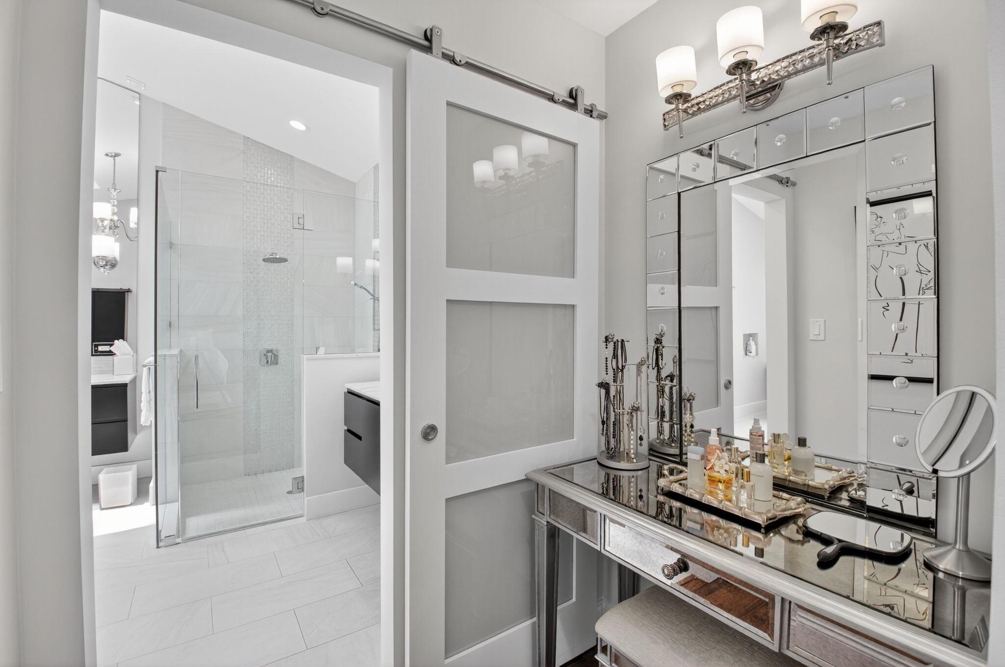3765 Canterbury Court
