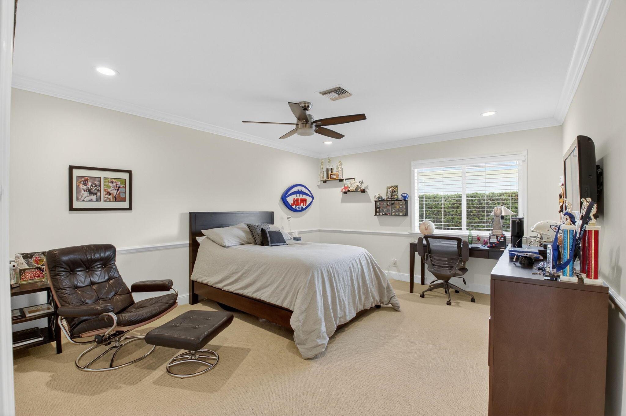 3765 Canterbury Court