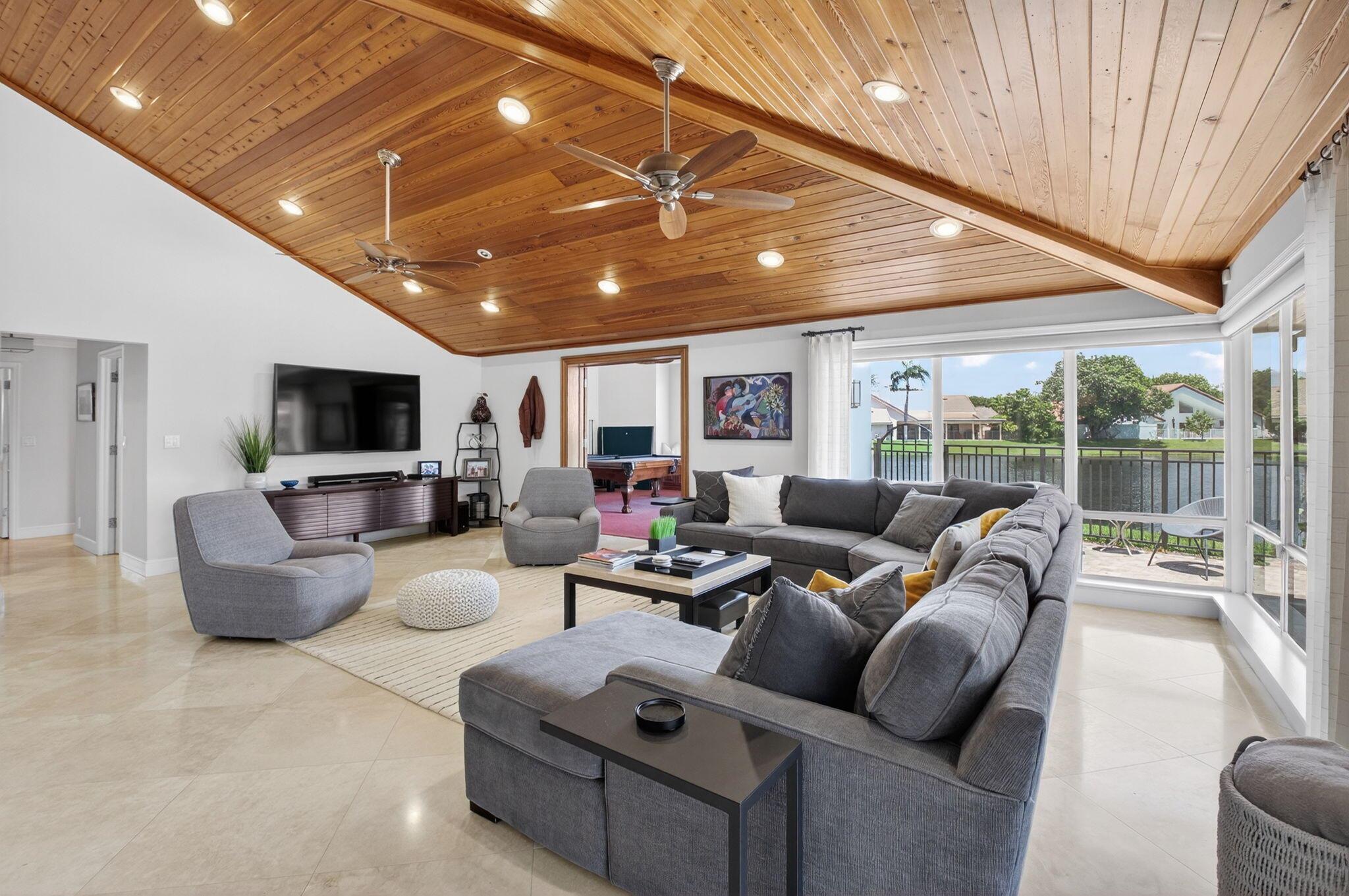 3765 Canterbury Court