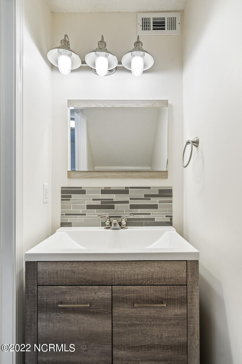 937 Birch Creek Drive 28