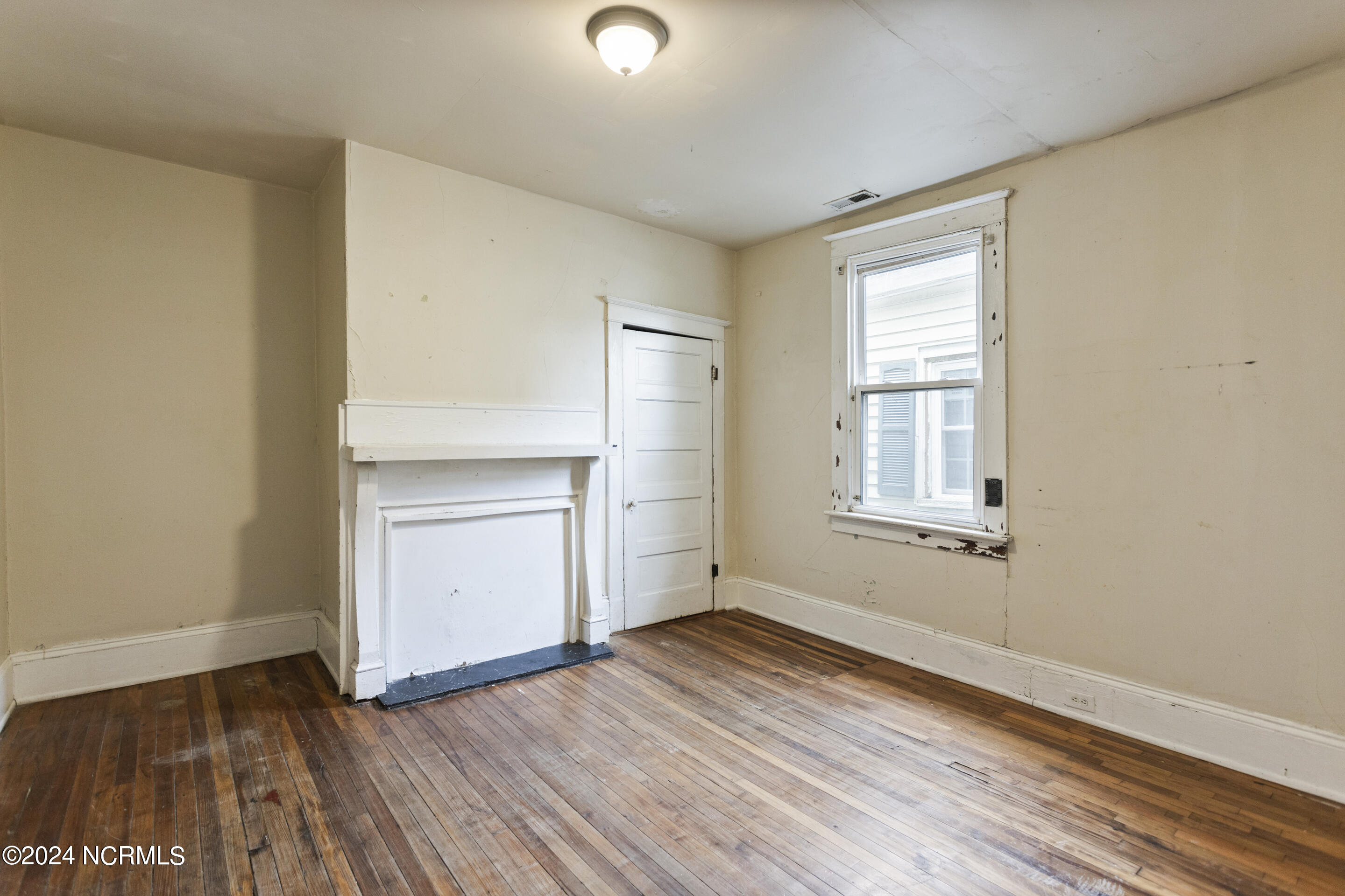 711 S 7th Street