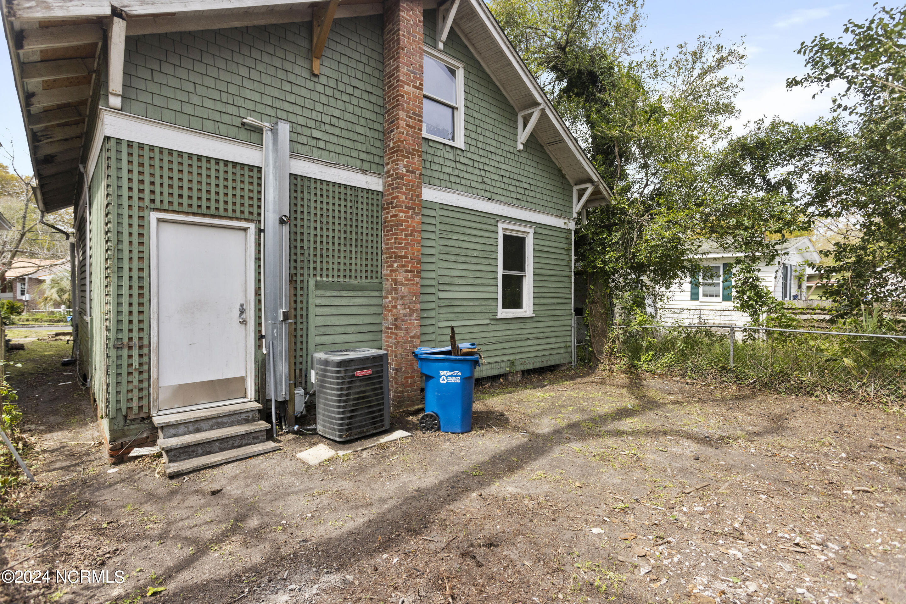 711 S 7th Street
