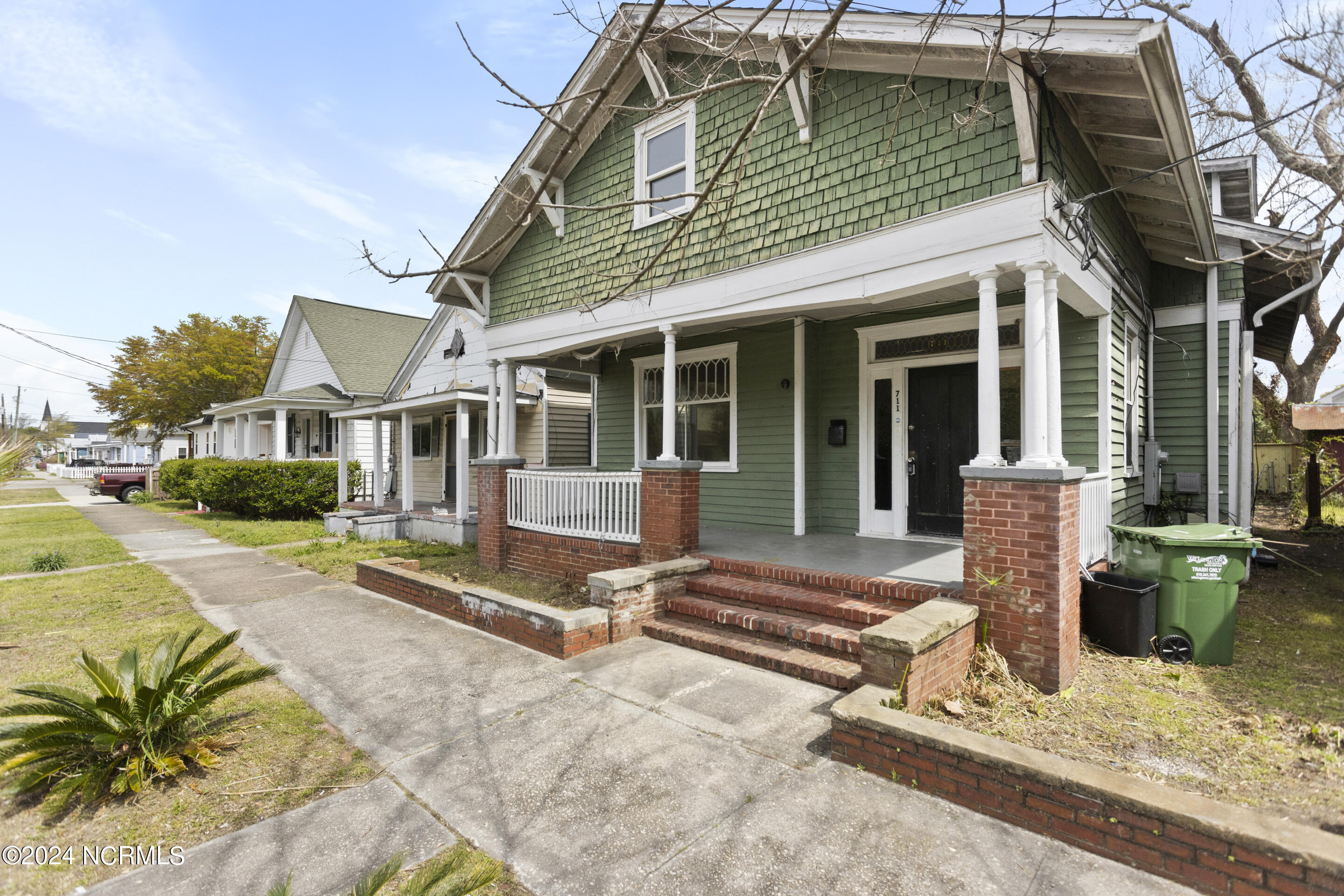 711 S 7th Street