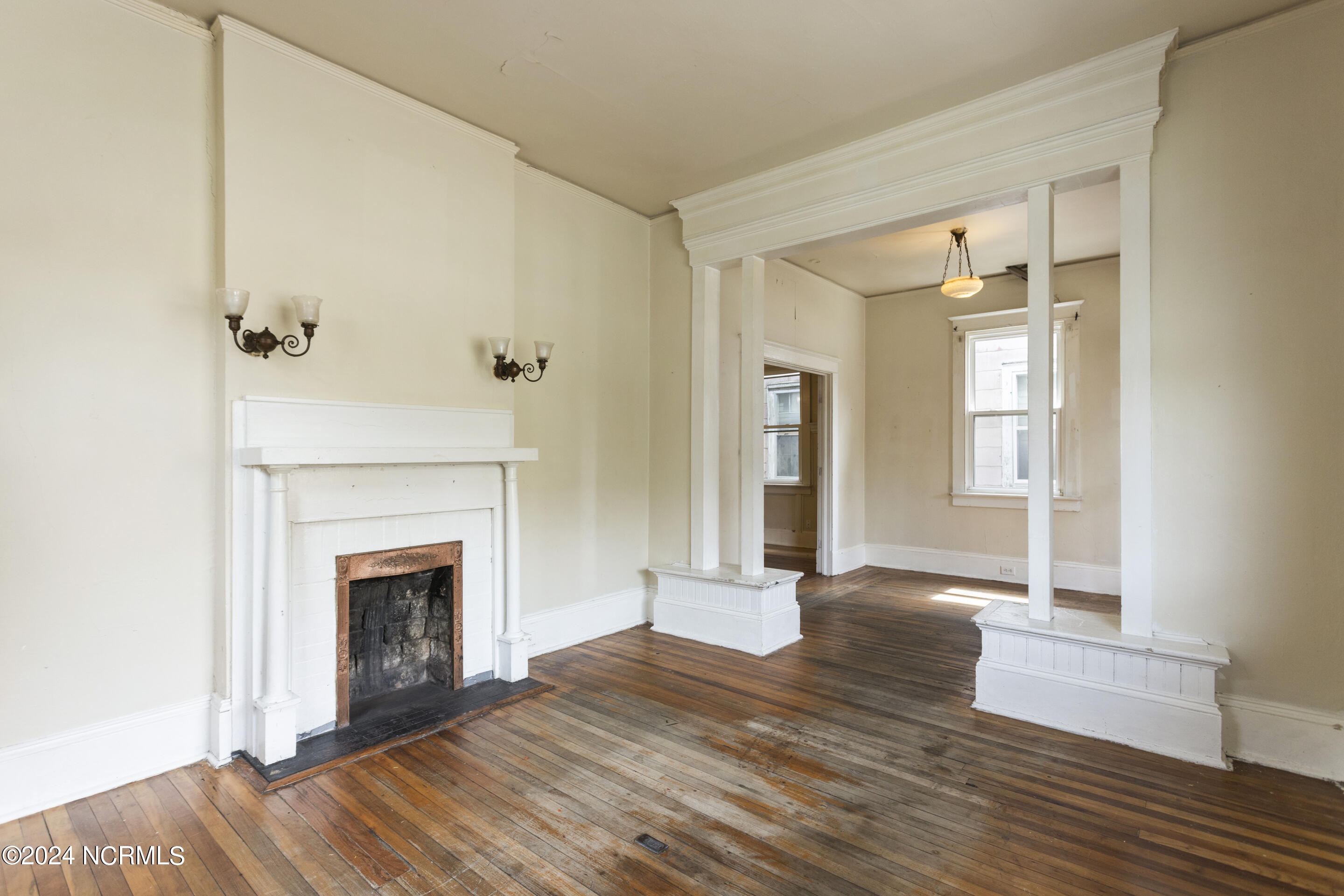 711 S 7th Street