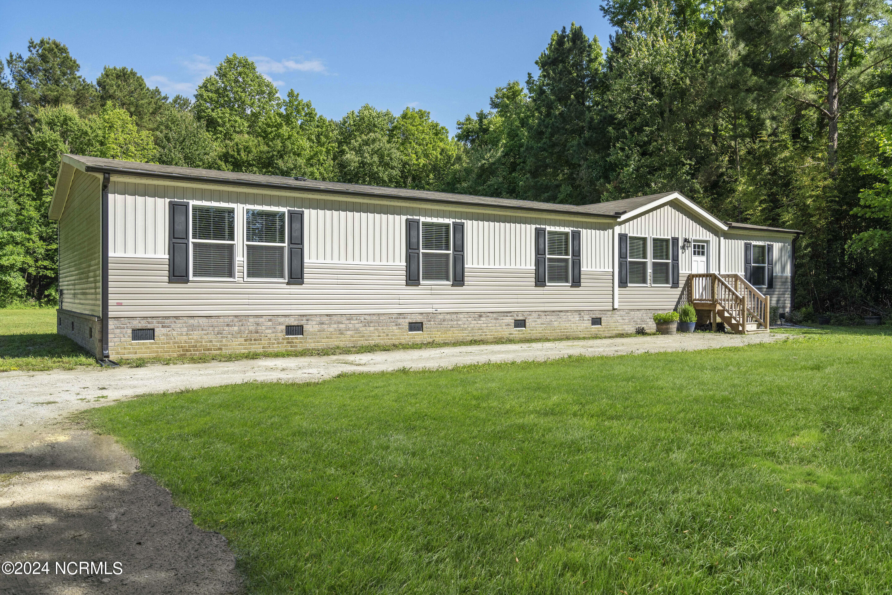 510 Mary Slocum Road NE