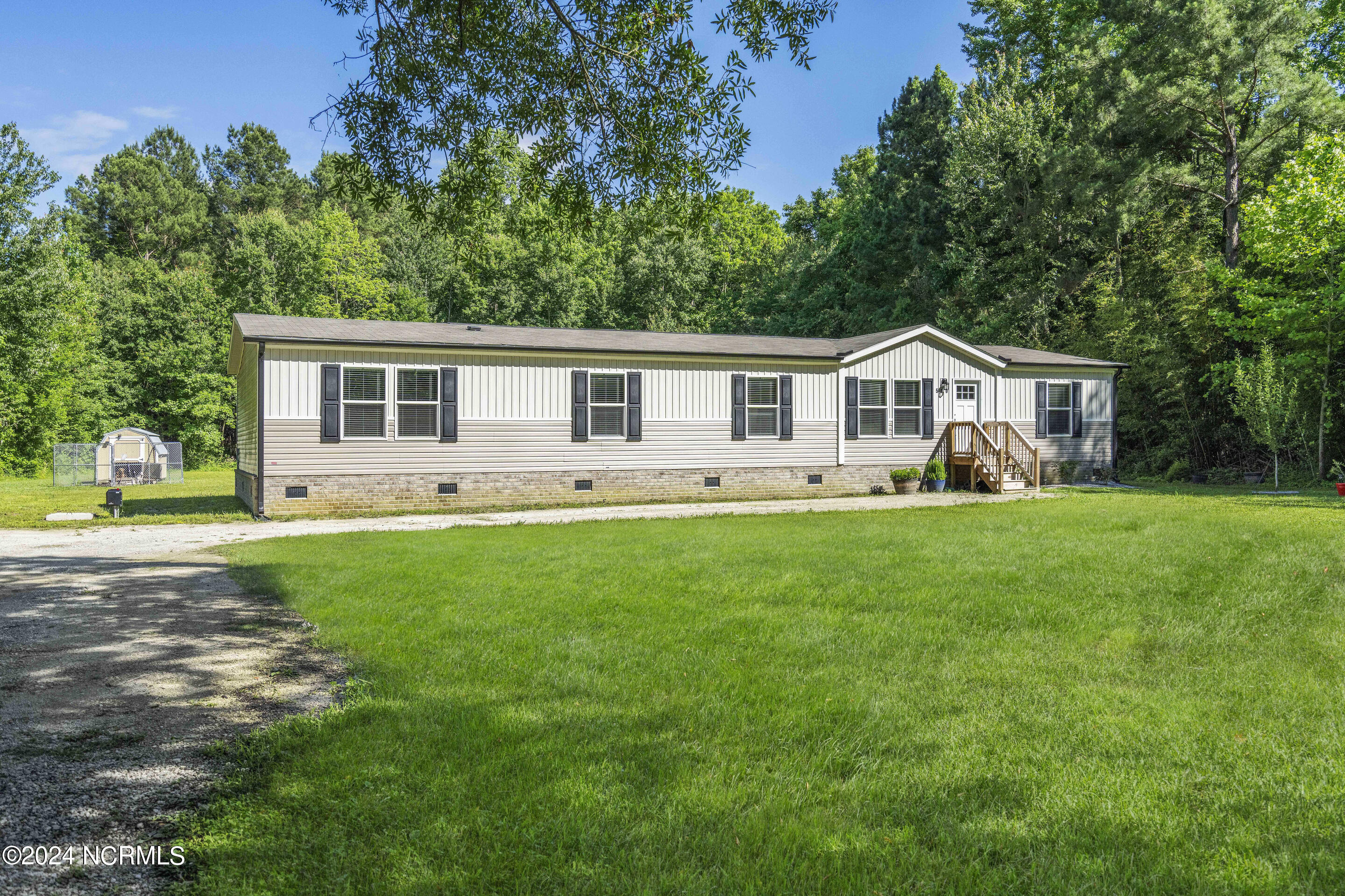 510 Mary Slocum Road NE