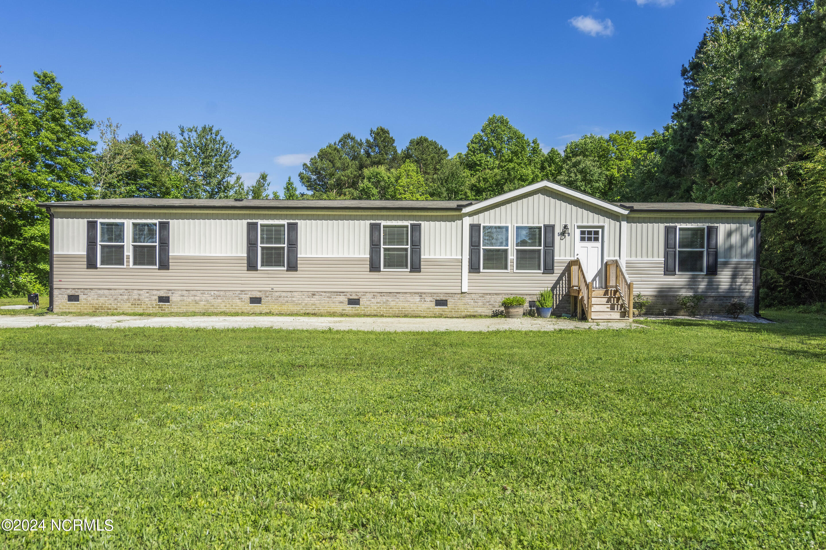 510 Mary Slocum Road NE