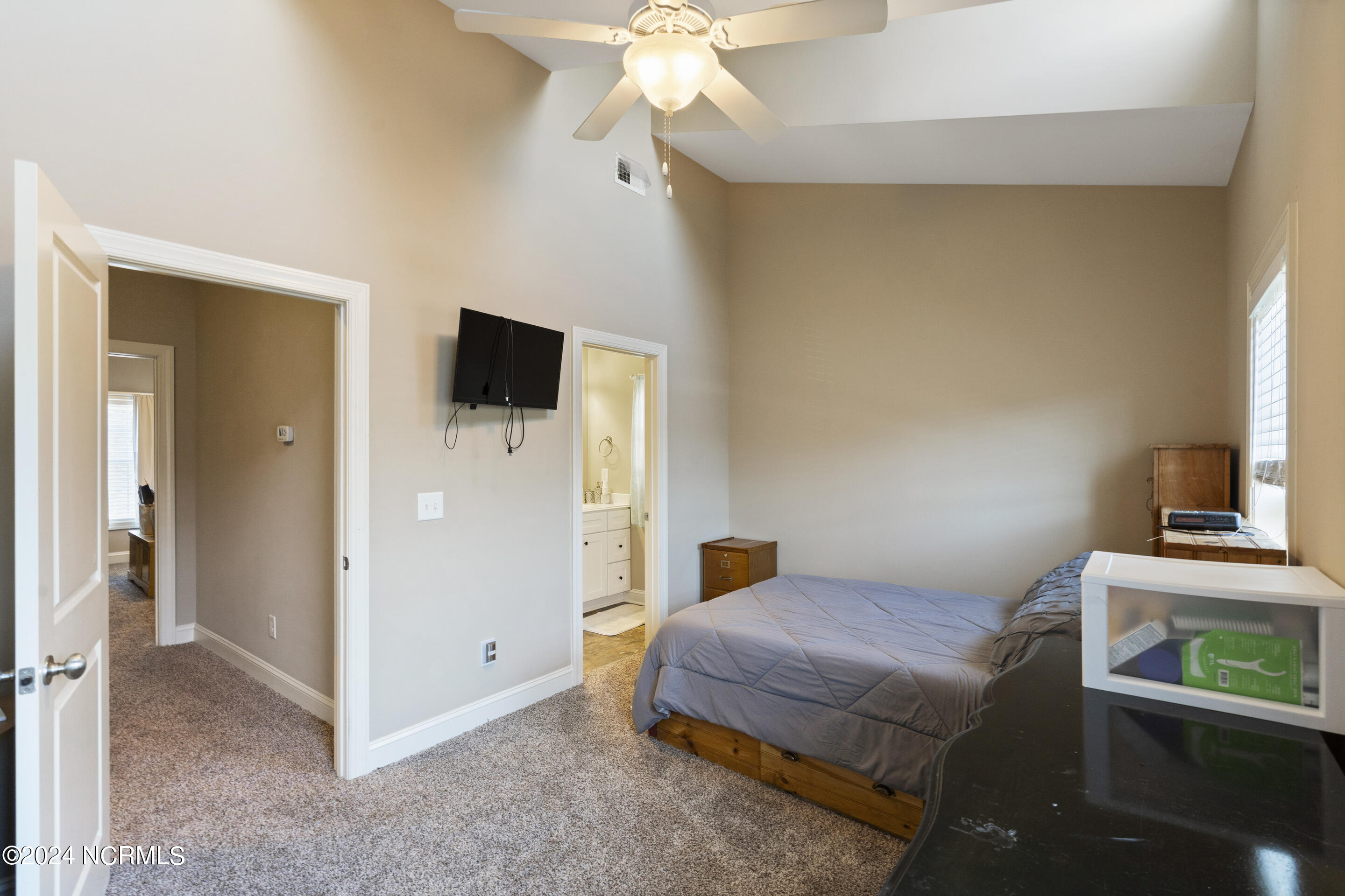 4917 Exton Park Loop