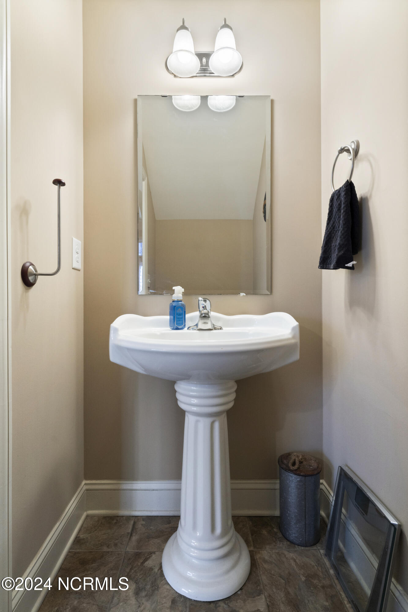 4917 Exton Park Loop