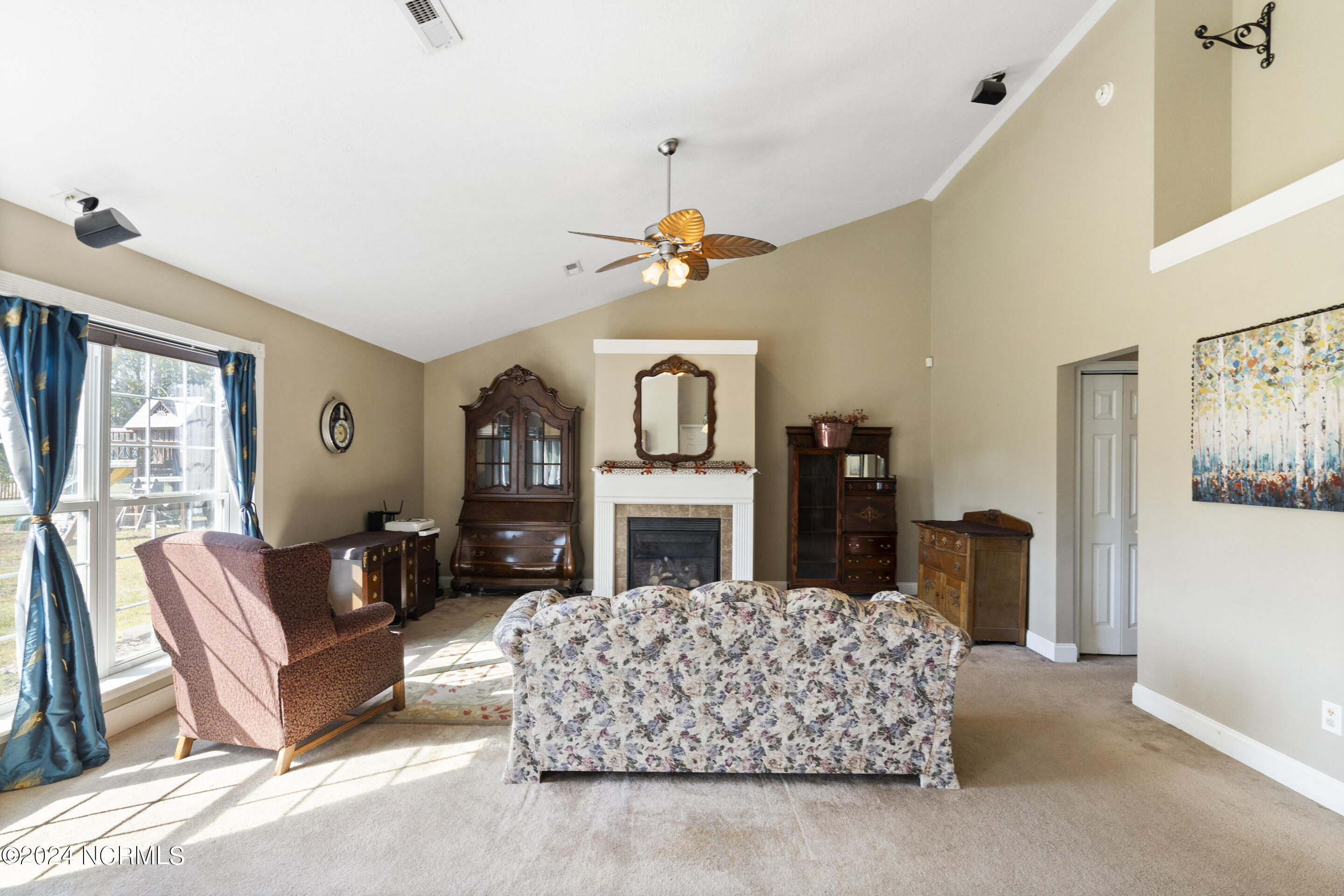 214 Heartwood Drive