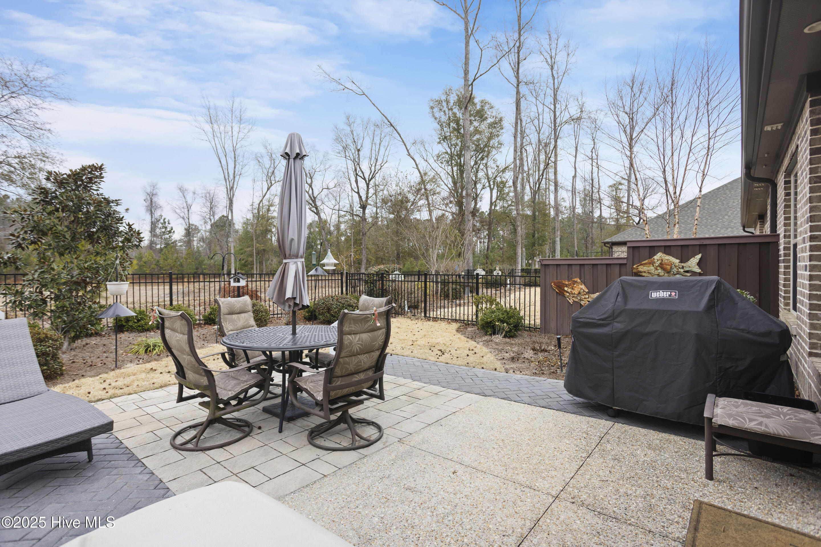 657 Jenoa Loop