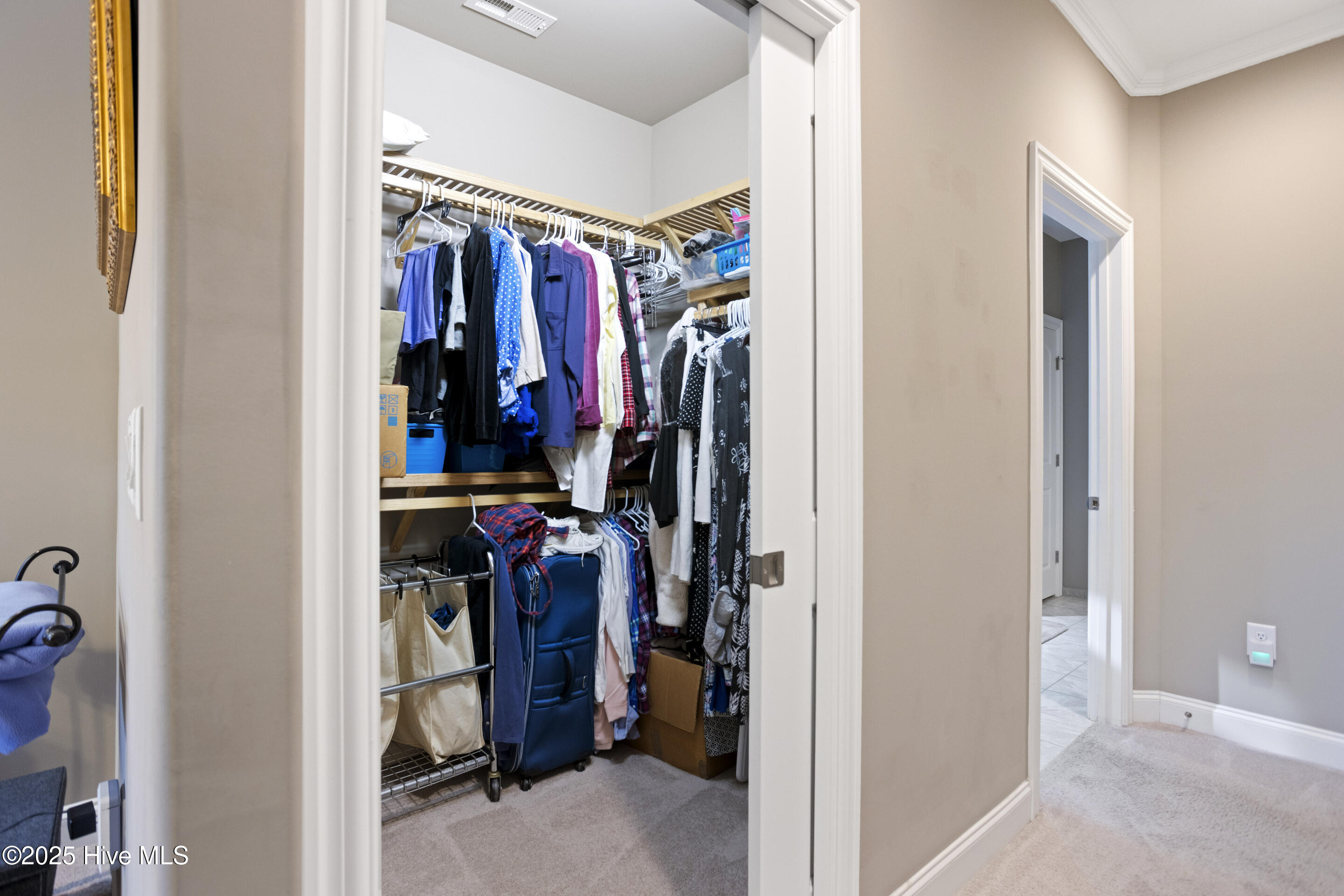 657 Jenoa Loop