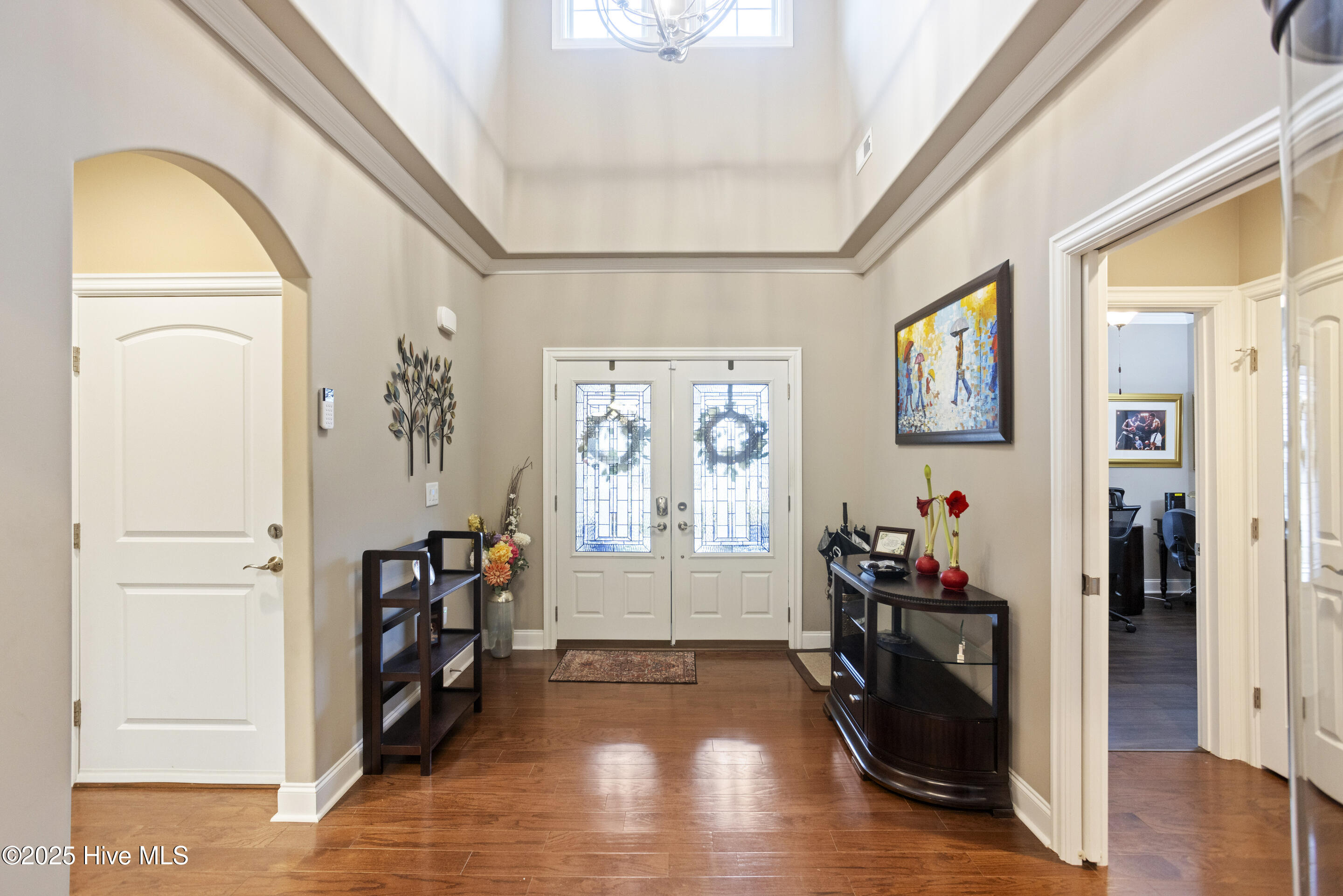 657 Jenoa Loop
