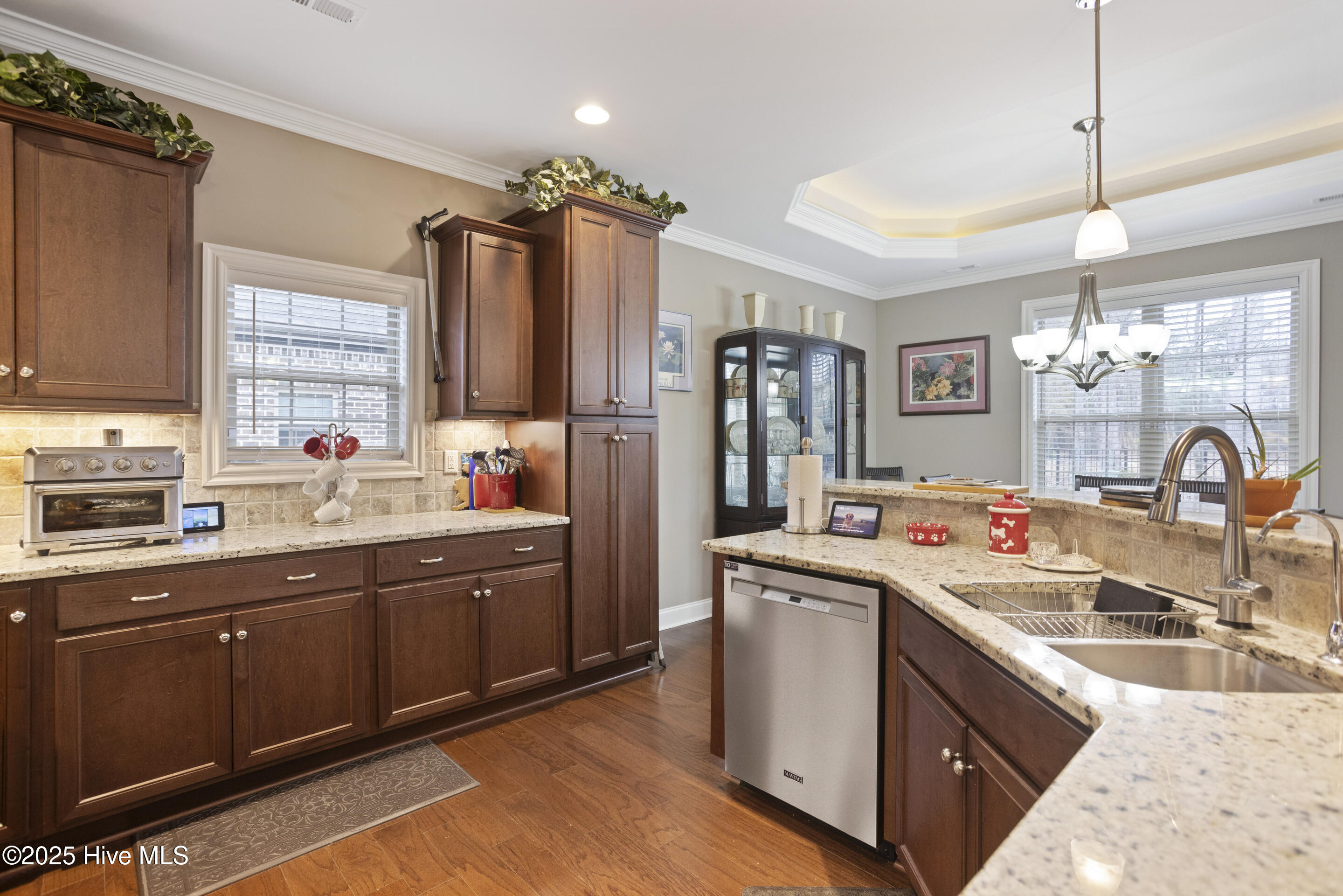 657 Jenoa Loop