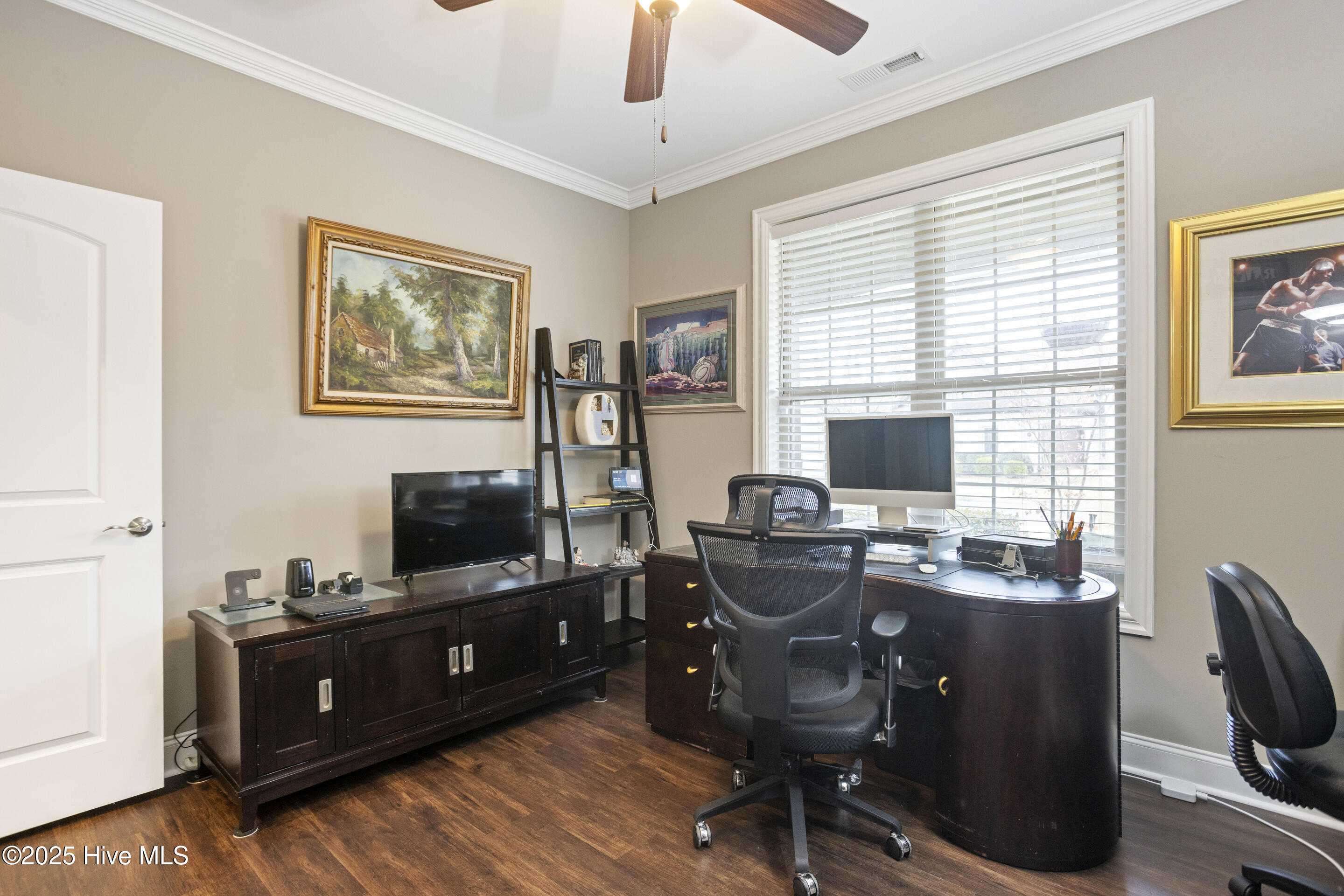 657 Jenoa Loop
